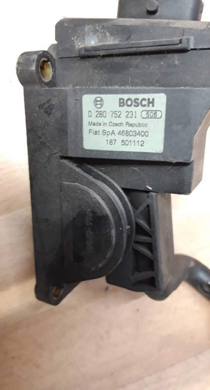 Pedal Acelerador (20226428).
