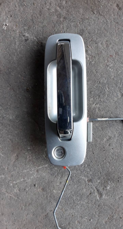 Puxador frente esquerdo (20226635).