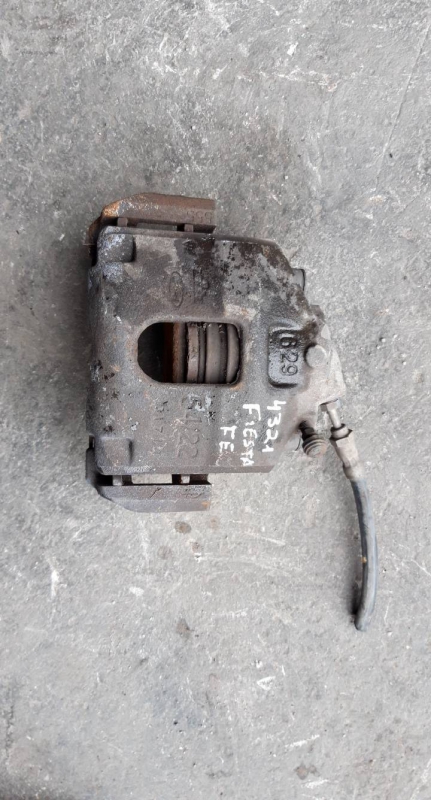 Pinça frente esquerda (20226774).