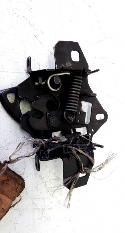 Fecho capot (20230986).