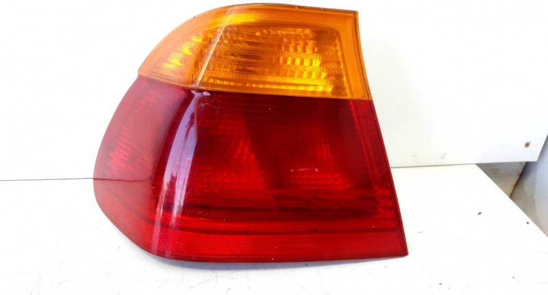 Farolim tras esquerdo painel stop (20231203).