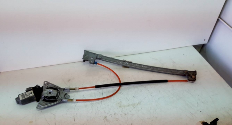 Elevador elect fte dto (20232625).