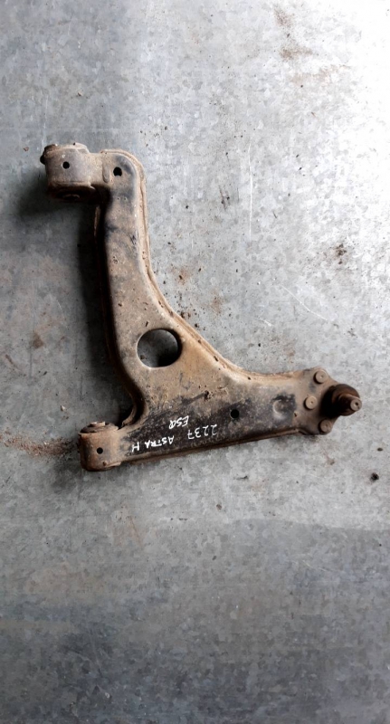 Braço suspensão frente esquerdo (20232814).