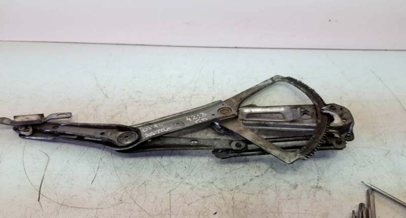 Elevador manual fte dto (20232944).