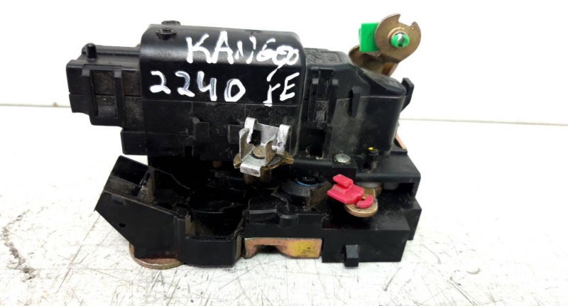 Fecho porta  fte esq (20233222).