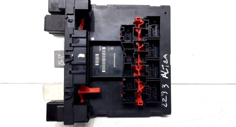 Caixa fusiveis (20233972).