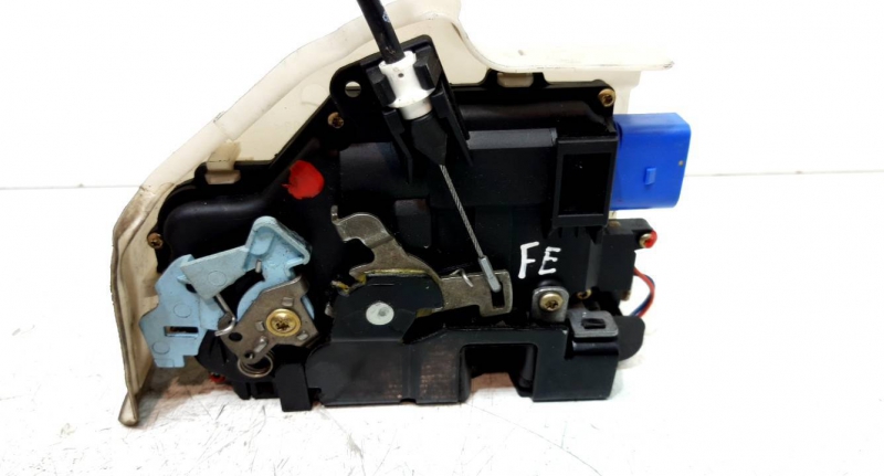 Fecho porta  fte esq (20234670).