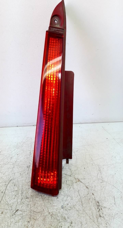 Farolim tras esquerdo (20234677).