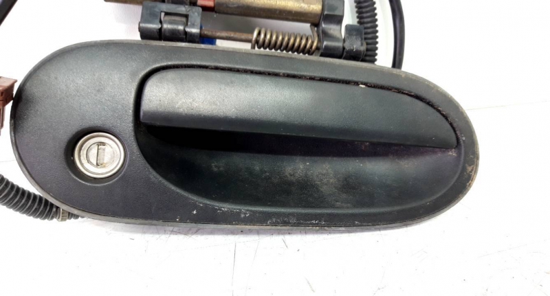 Puxador frente direito (20234700).