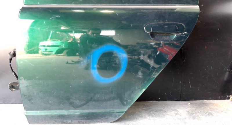 Porta tras esquerda (20235224).