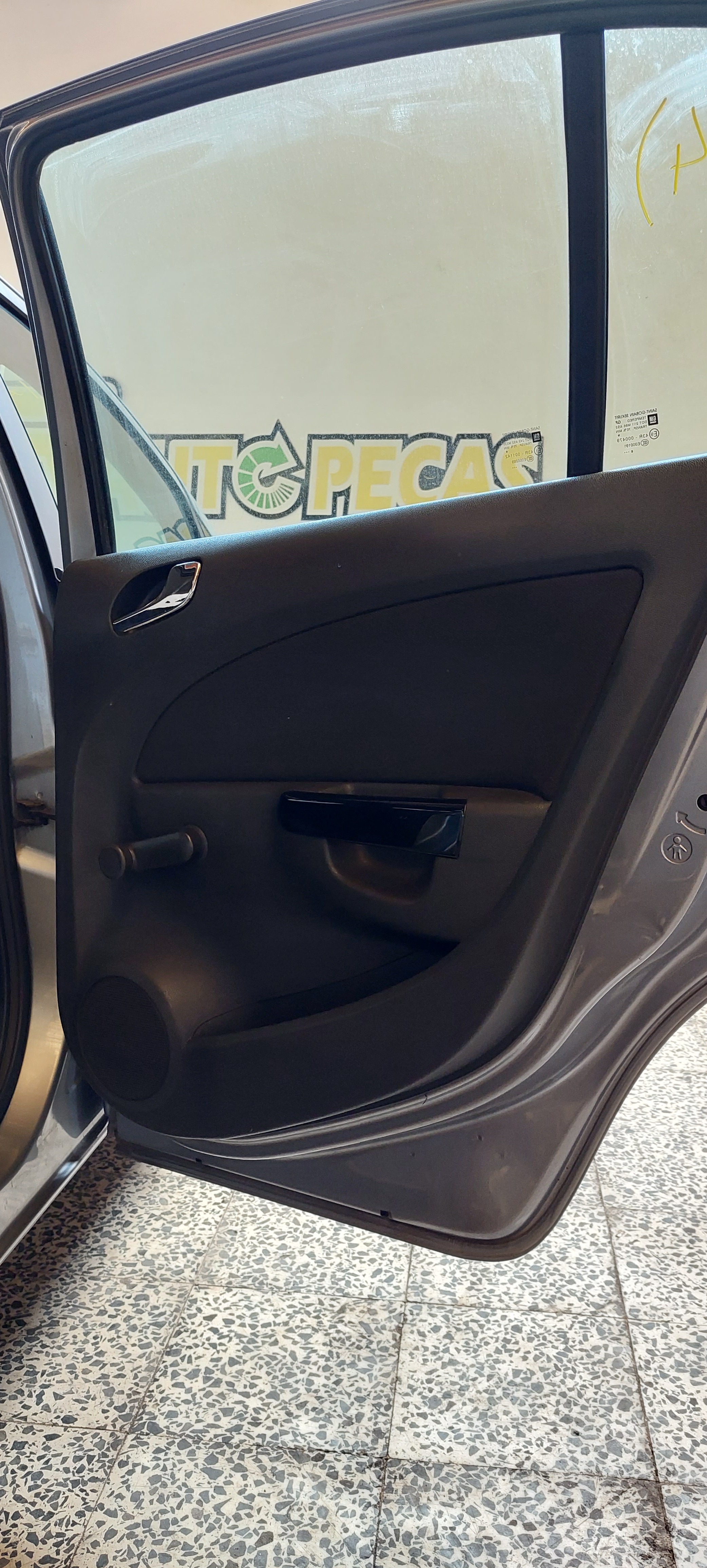 Quartela / forra Porta Tras Direito OPEL CORSA D (S07) | 06 - 14