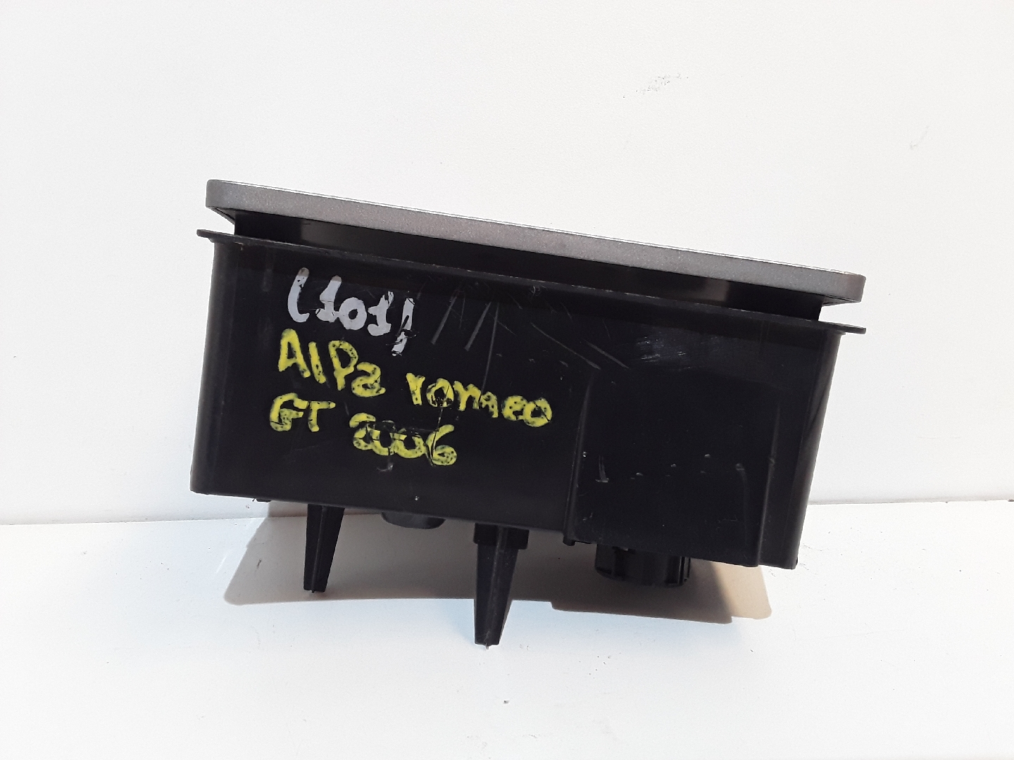 Cinzeiro ALFA ROMEO GT (937_) | 03 - 10 Imagem-1