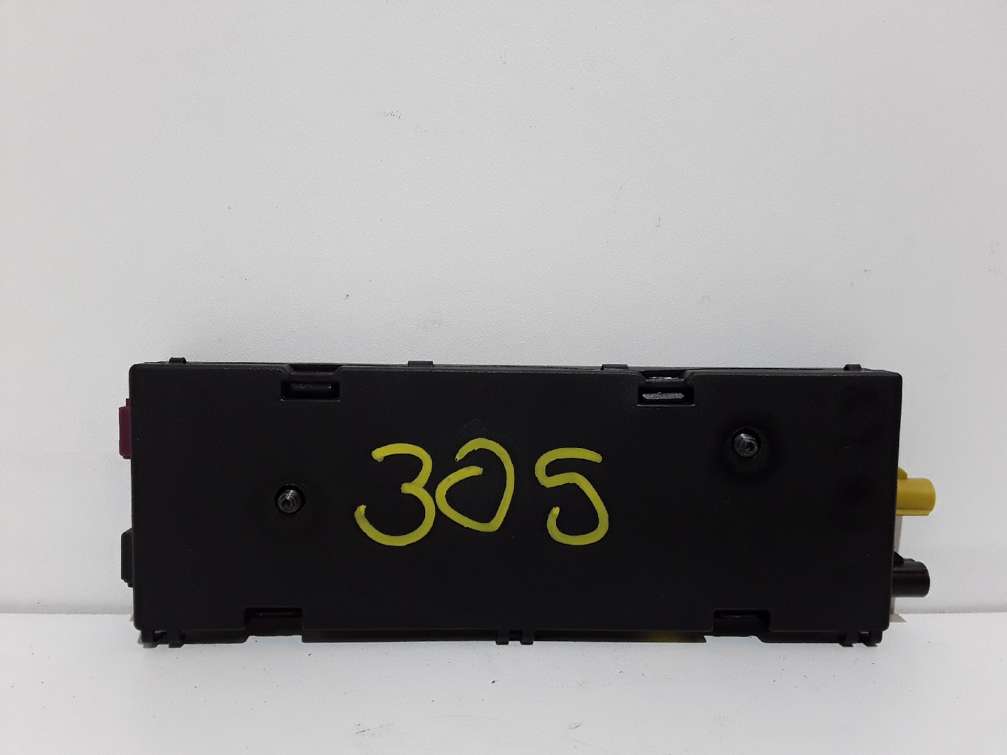Amplificador de antena BMW 1 (E87) | 03 - 13