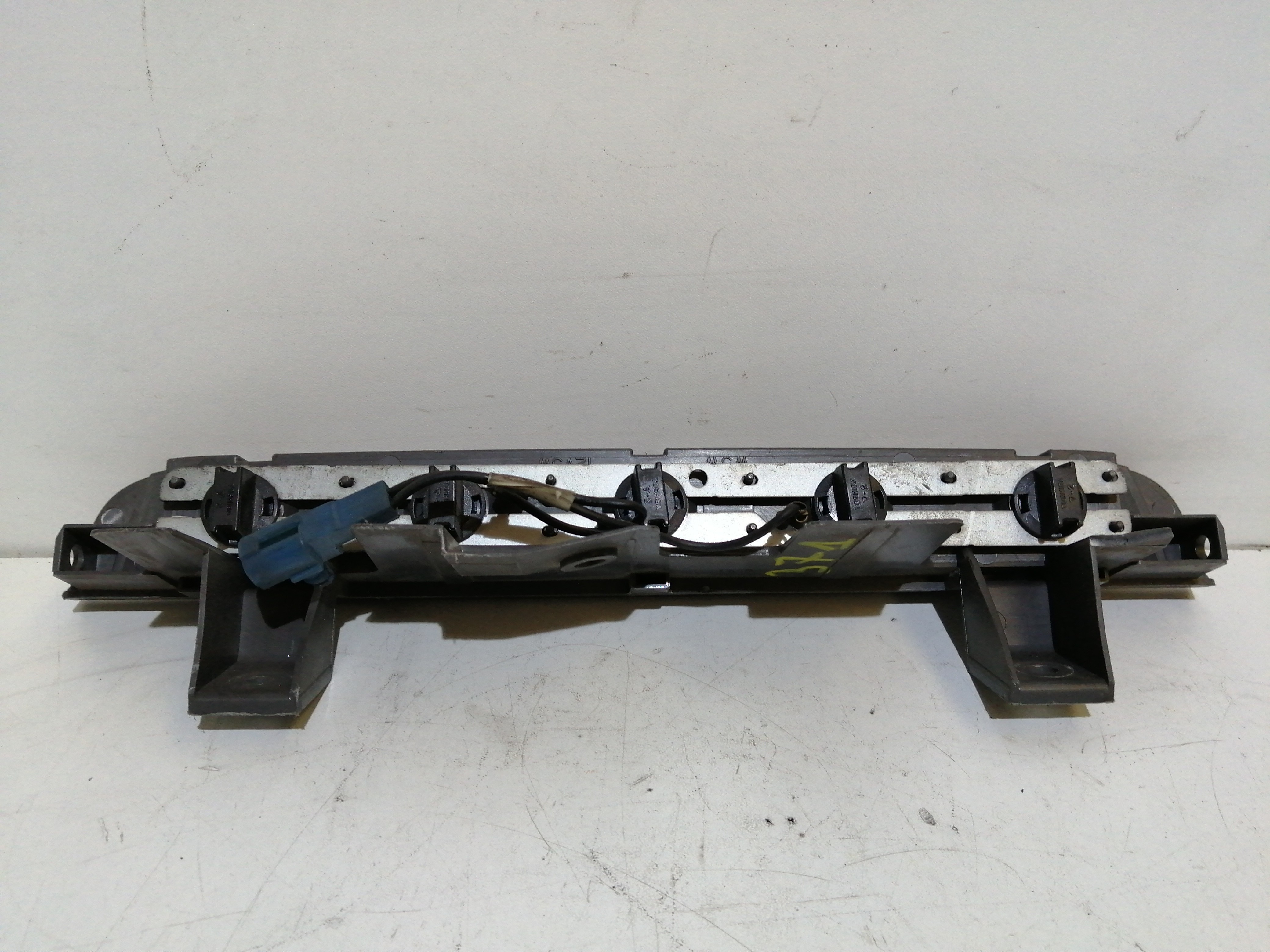 3º Stop SUZUKI GRAND VITARA I (FT, HT) | 98 - 06 Imagem-1
