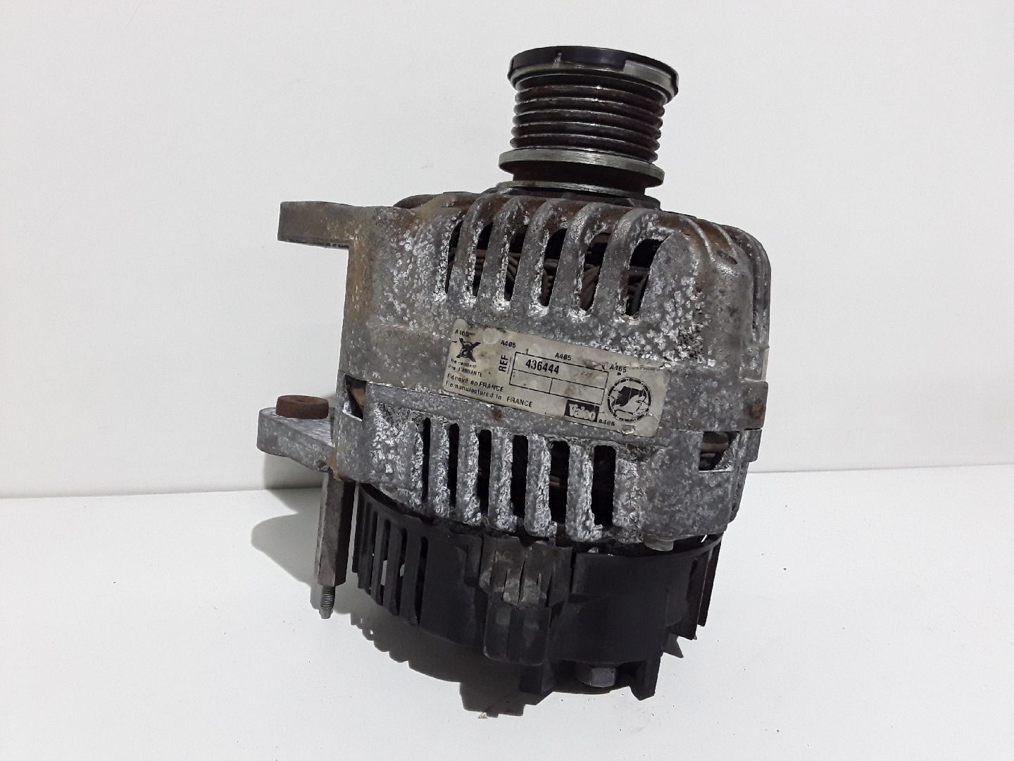 Alternador VOLKSWAGEN PASSAT (3A2, 35I) | 88 - 97 Imagem-1