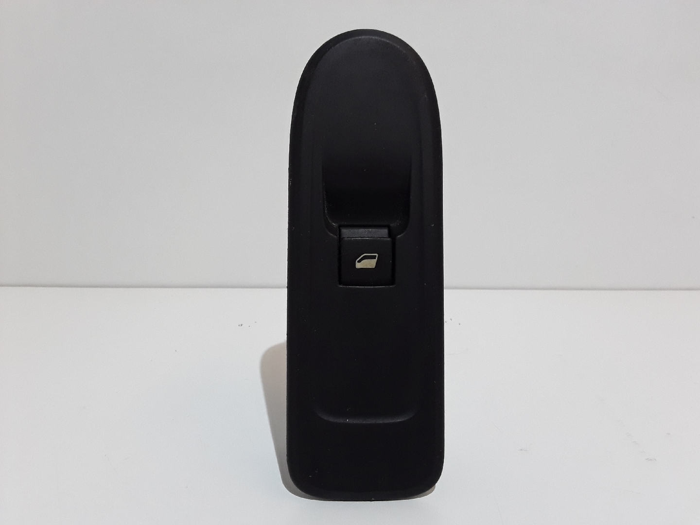 Interruptor Vidro Porta Frente Direito Passageiro CITROEN C3 II (SC_) | 09 - 