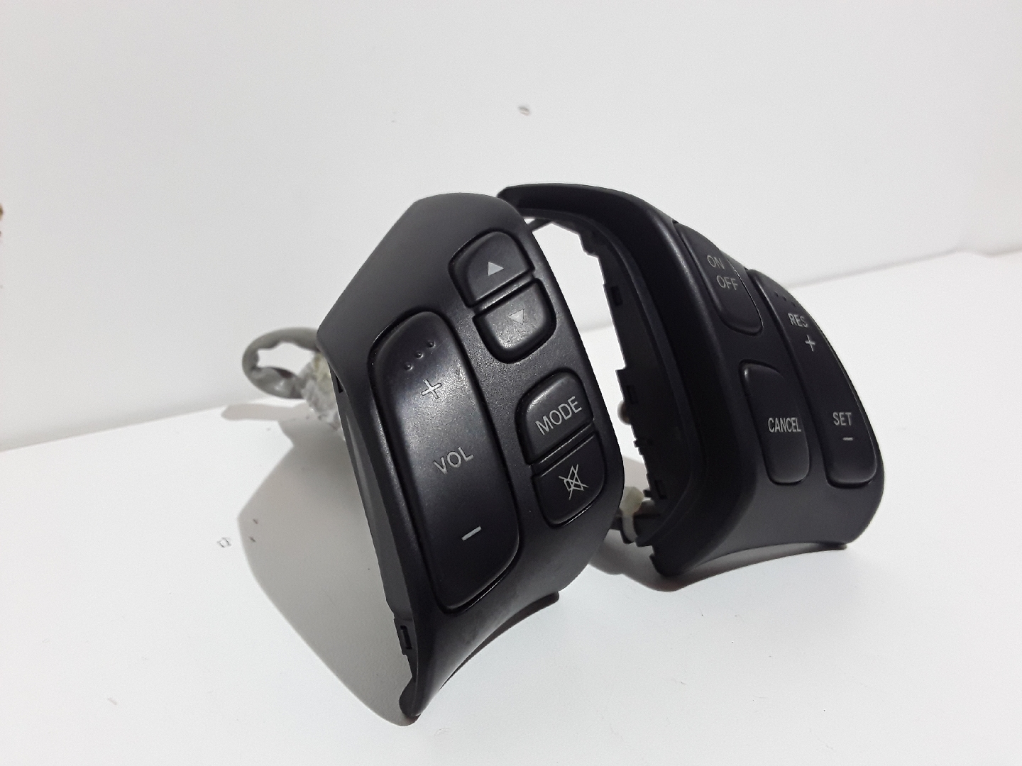 Comandos do Volante MAZDA 5 (CR19) | 05 - 10 Imagem-2