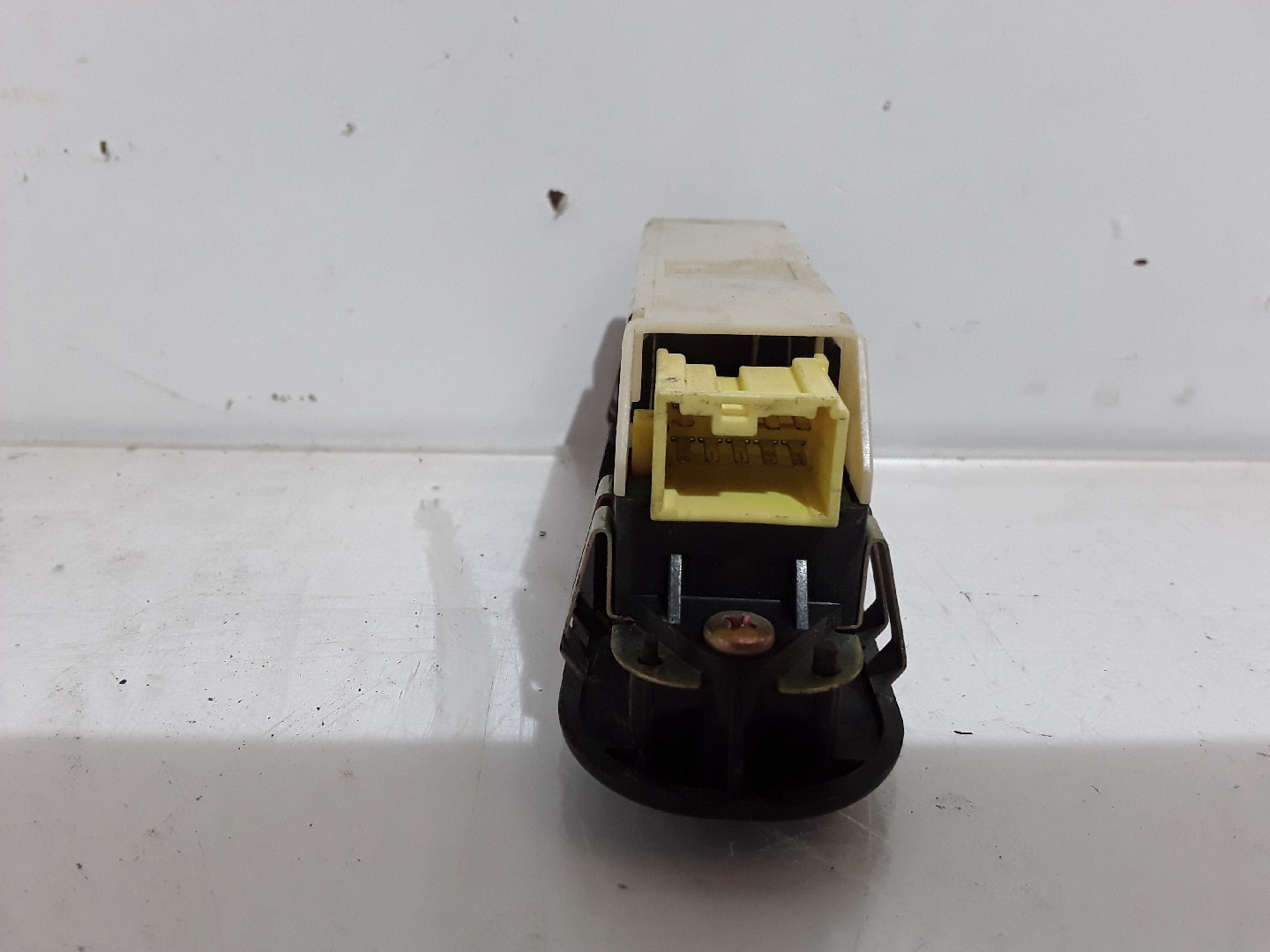 Interruptor Vidros Tras Direito MITSUBISHI L 200 (K7_T, K6_T) | 96 - 11 Imagem-2