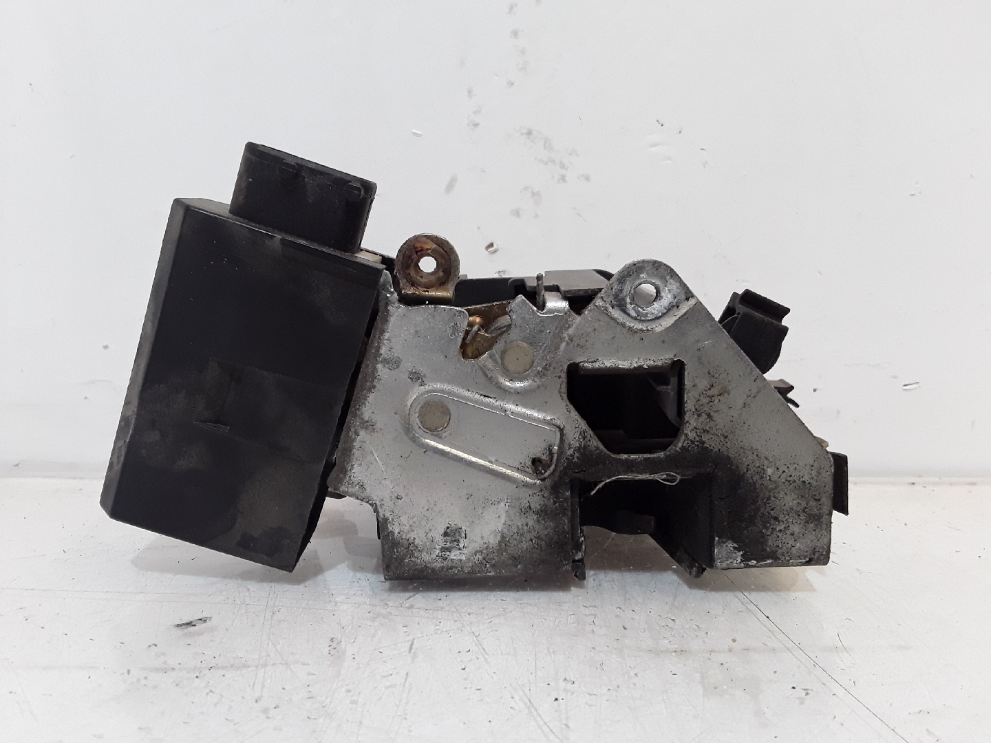 Fecho da Porta Frente Esquerdo BMW 3 Touring (E36) | 94 - 99 Imagem-1