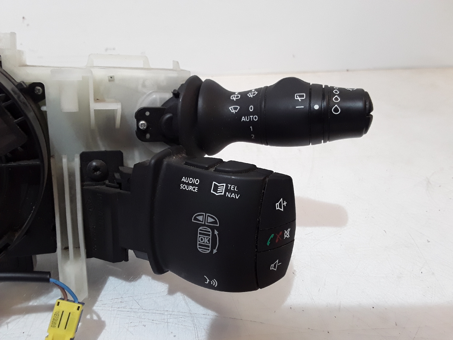 Manipulos luzes / limpas Conjunto  RENAULT LAGUNA III Sport Tourer (KT0/1) | 07 - 15 Imagem-1