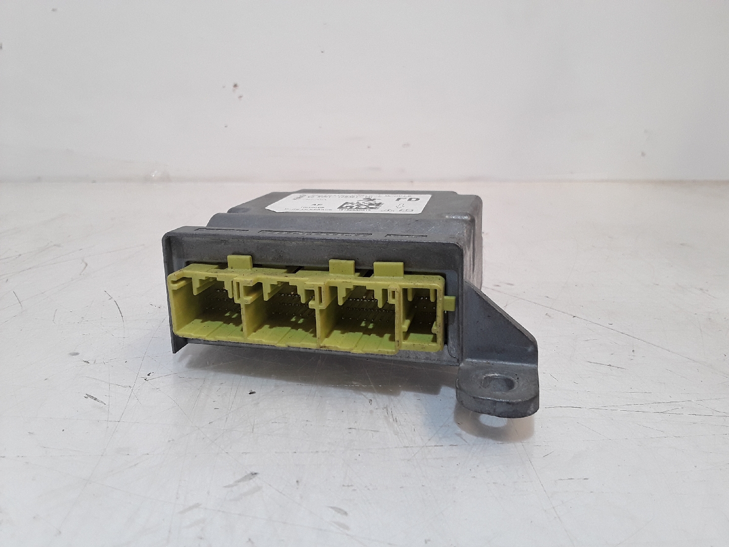 Centralina des coussins gonflables FORD FIESTA VI (CB1, CCN) | 08 - 
