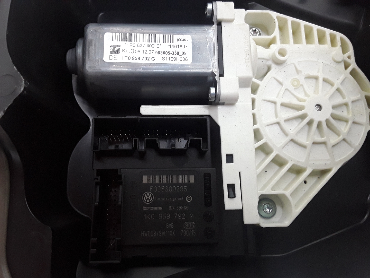 Elevador Frente Direito Elétrico SEAT LEON (1P1) | 05 - 13 Imagem-2