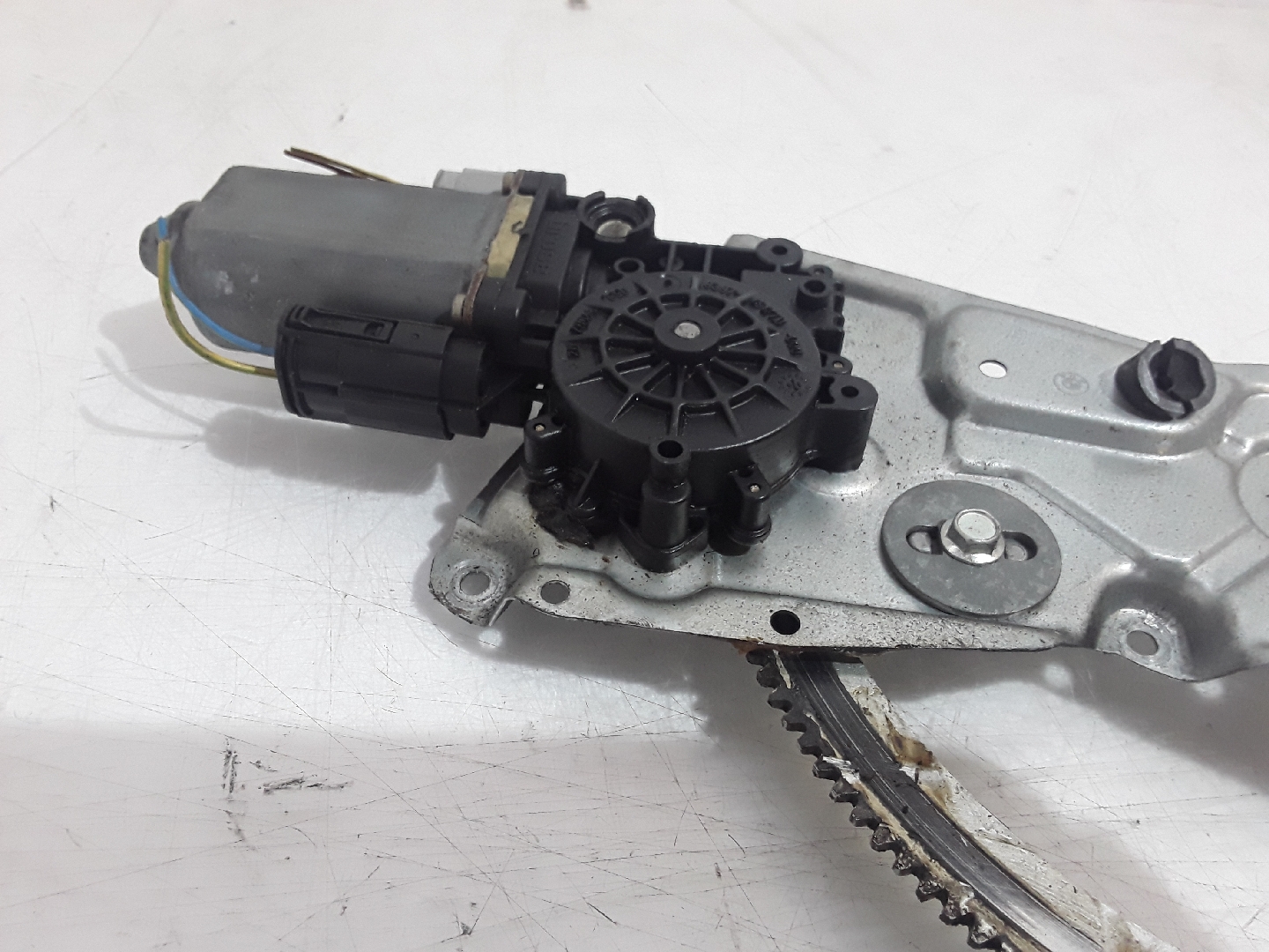 Elevador Frente Direito Elétrico BMW 3 (E36) | 90 - 98 Imagem-1