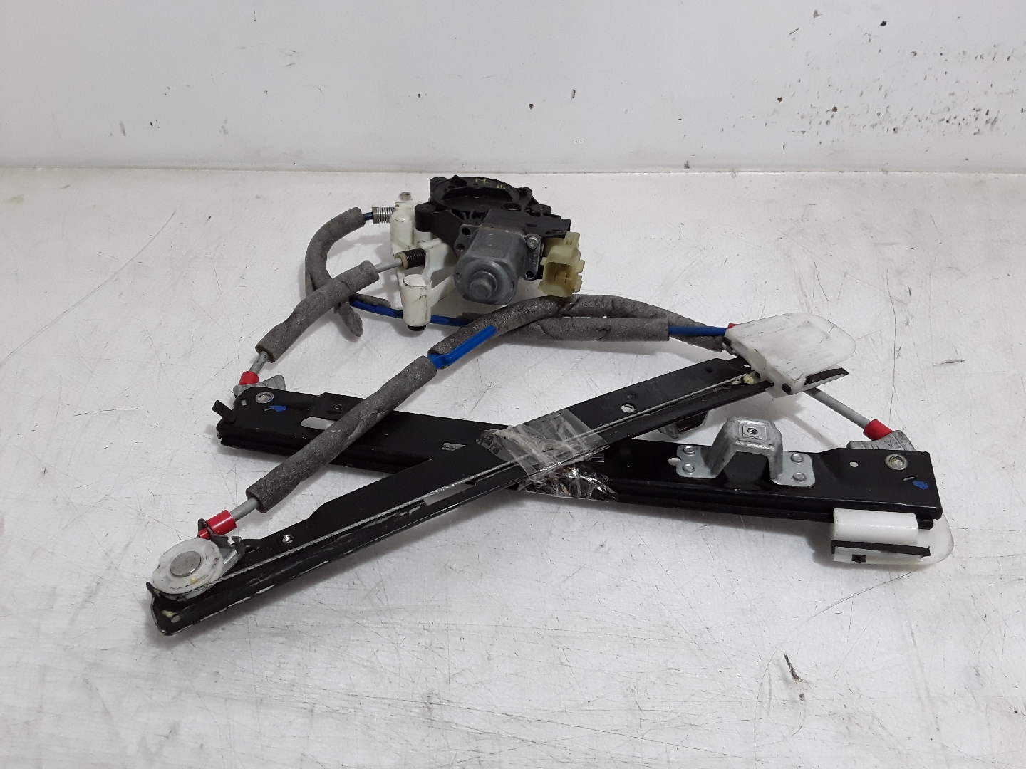 Elevador Trás Esquerdo Elétrico FORD B-MAX (JK) | 12 - 