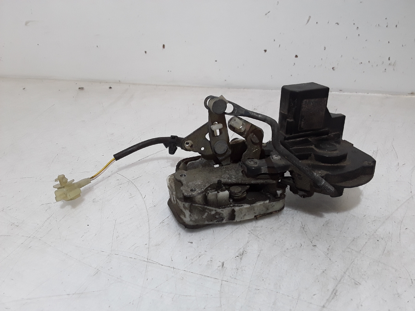 Fecho da Porta Trás Direito ROVER 400 Tourer (XW) | 93 - 98