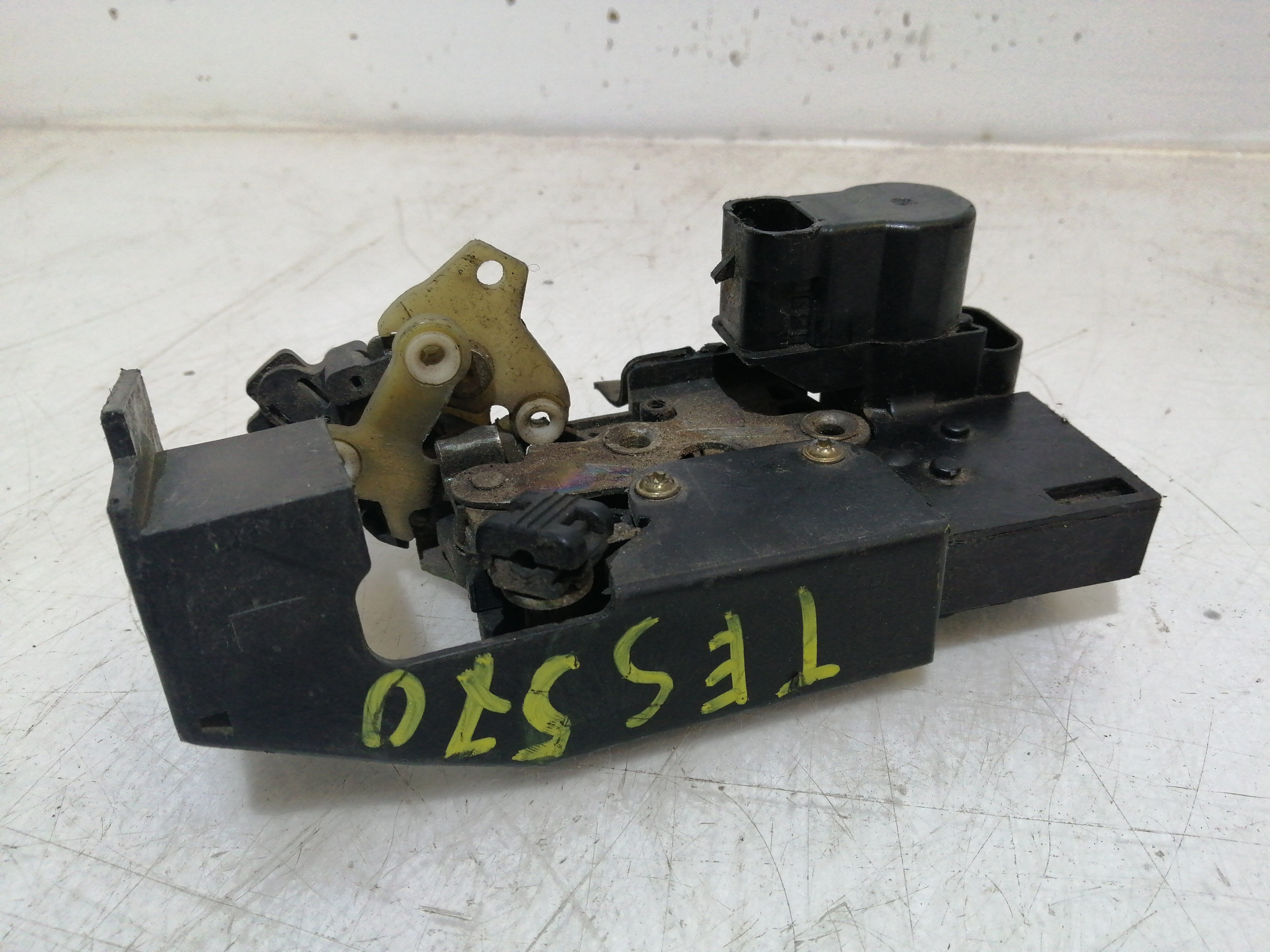 Fecho da Porta Trás Esquerdo ALFA ROMEO 156 (932_) | 97 - 05