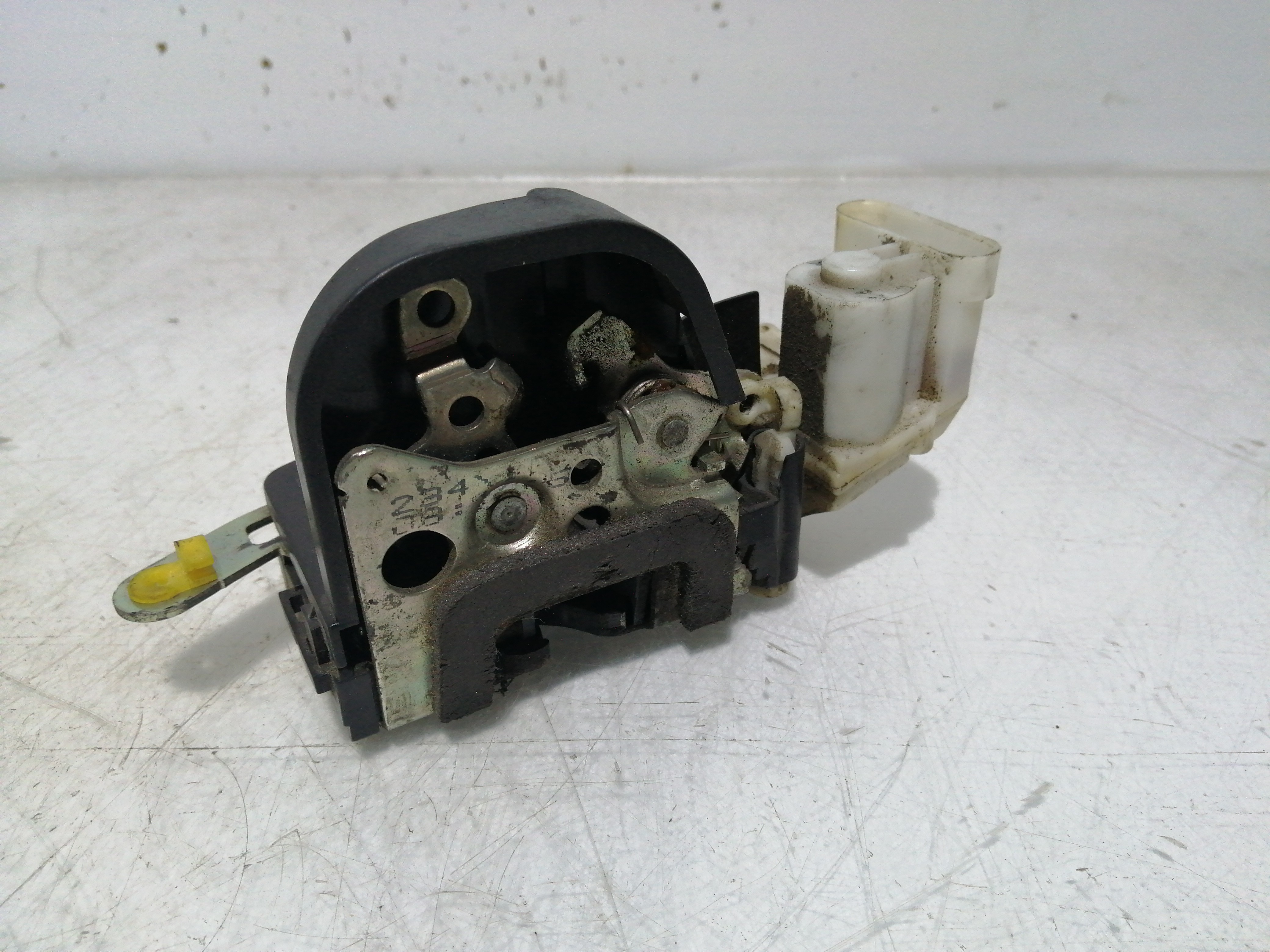Fecho da Porta Trás Esquerdo ALFA ROMEO 147 (937_) | 00 - 10 Imagem-1