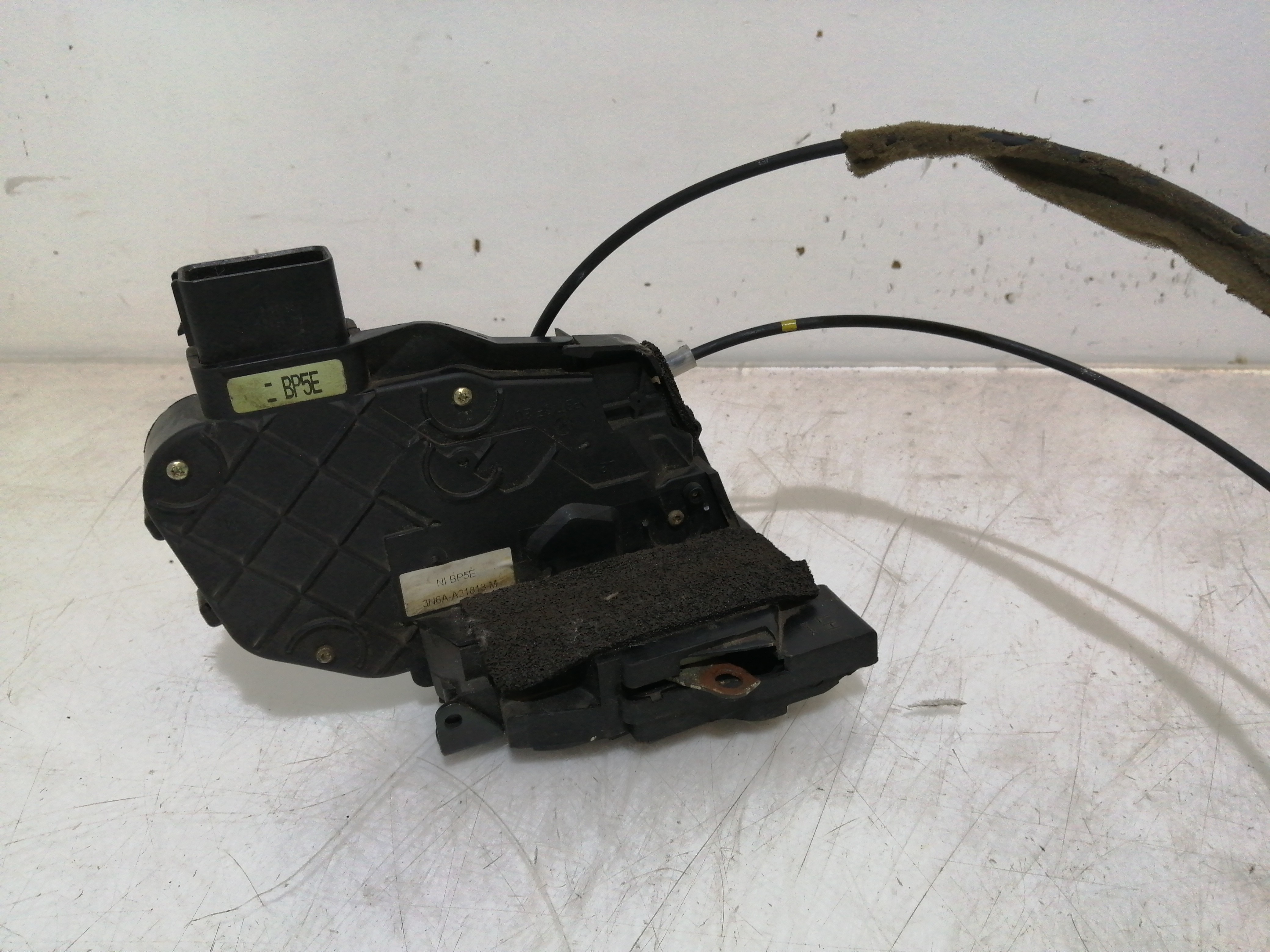 Fecho da Porta Frente Esquerdo FORD FOCUS C-MAX (DM2) | 03 - 07