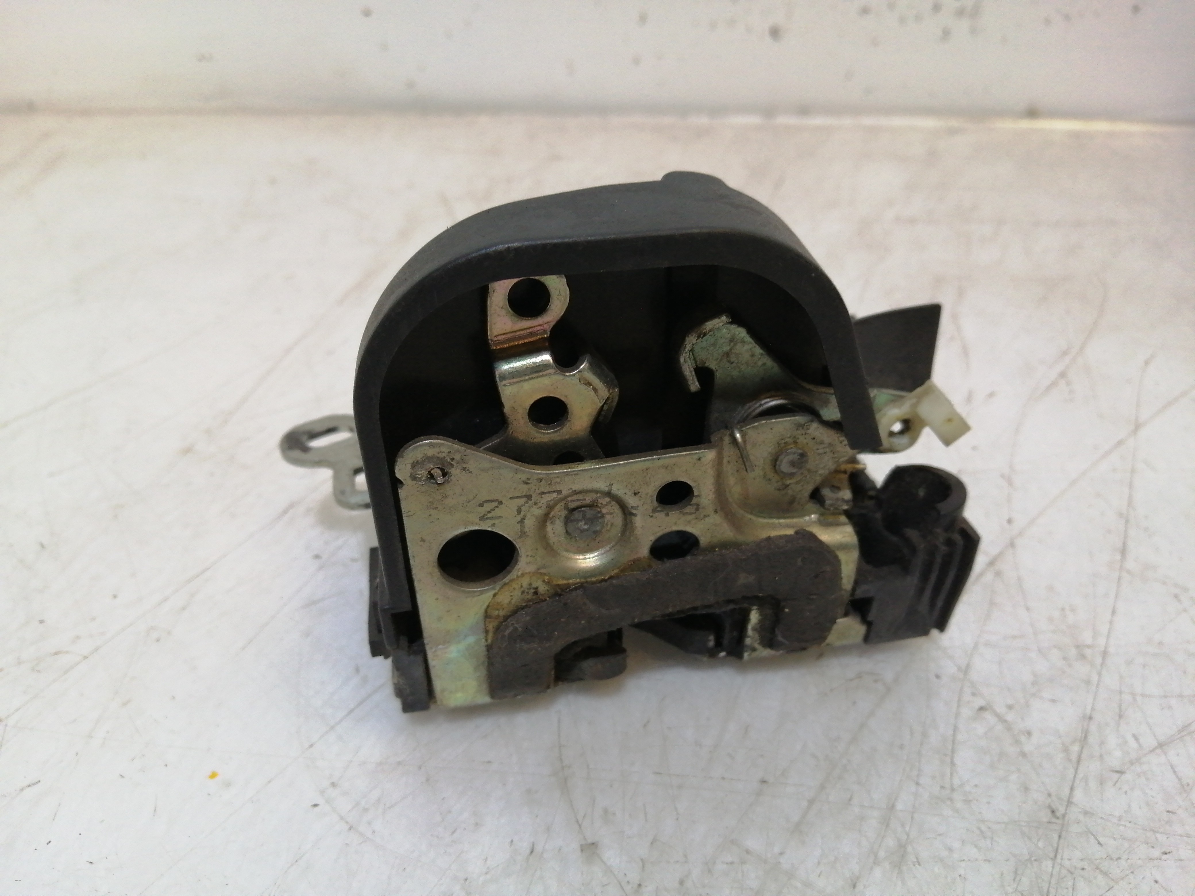 Fecho da Porta Frente Esquerdo ALFA ROMEO 147 (937_) | 00 - 10 Imagem-1