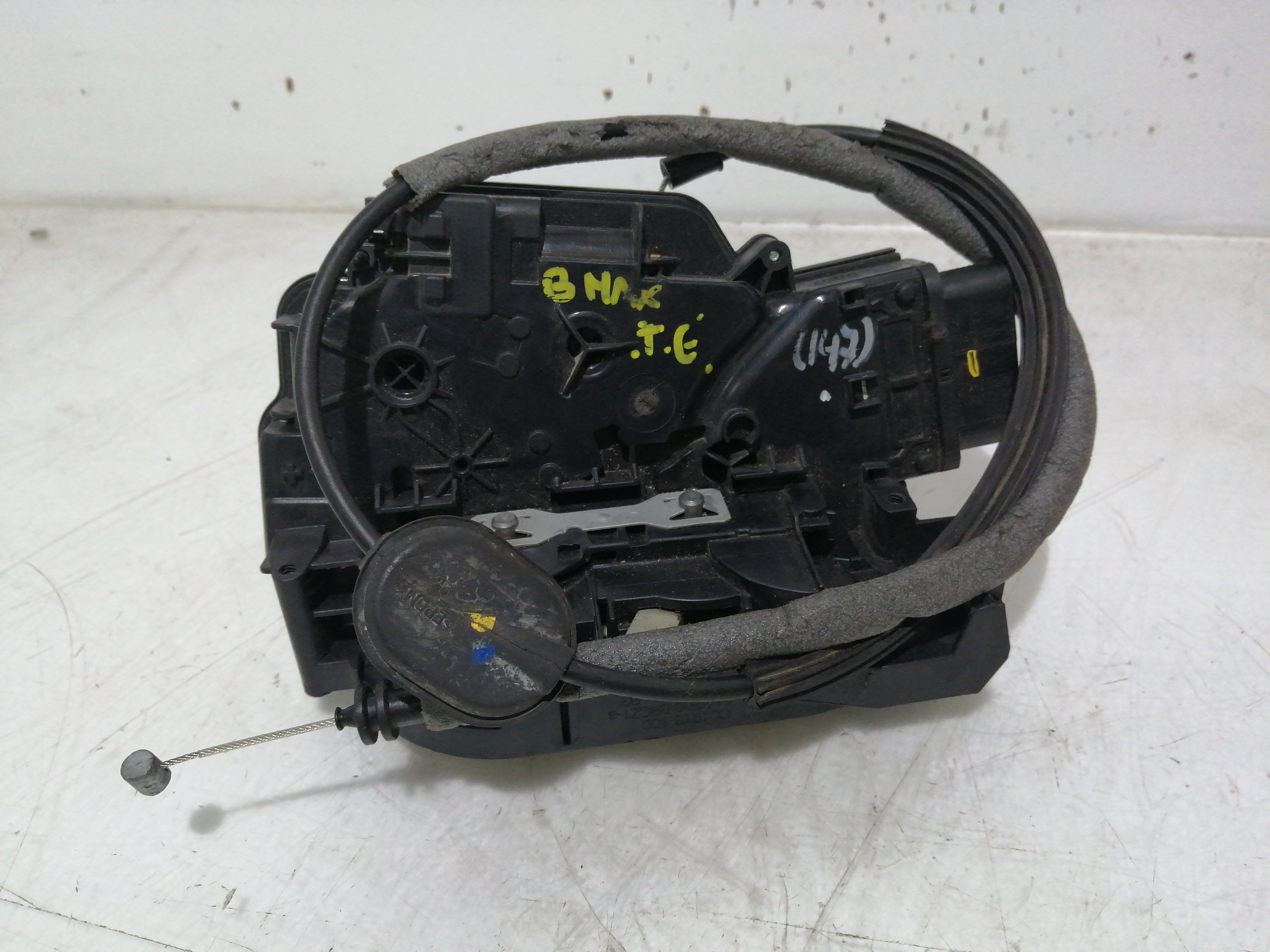 Fecho da Porta Trás Esquerdo FORD B-MAX (JK) | 12 - 