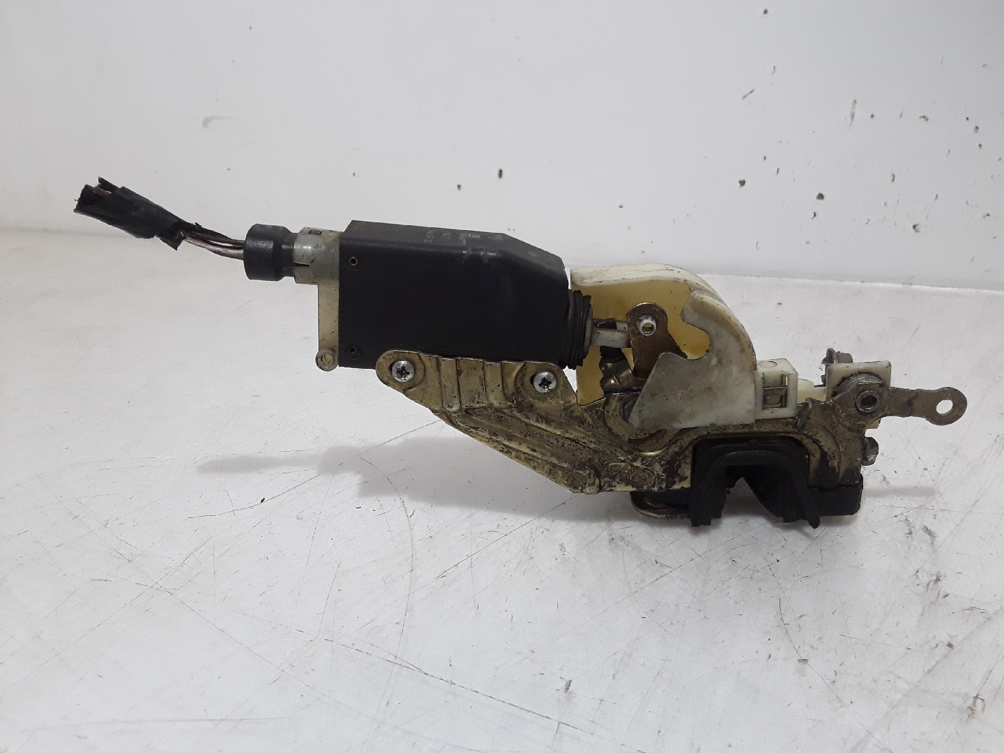 Fecho da Porta Frente Direito OPEL ASTRA F (T92) | 91 - 98 Imagem-1