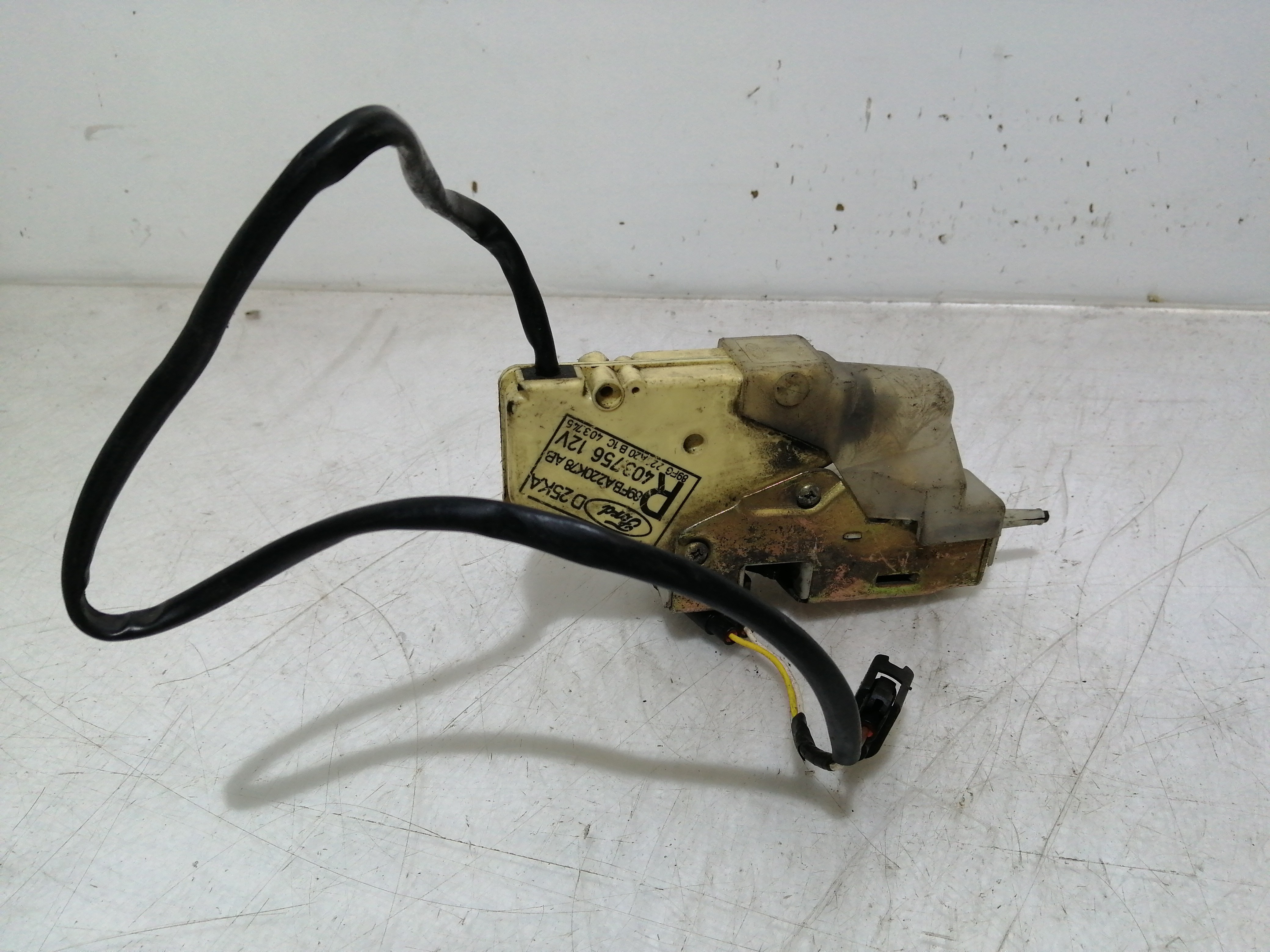 Fecho da Porta Frente Direito FORD FIESTA III (GFJ) | 89 - 97 Imagem-1