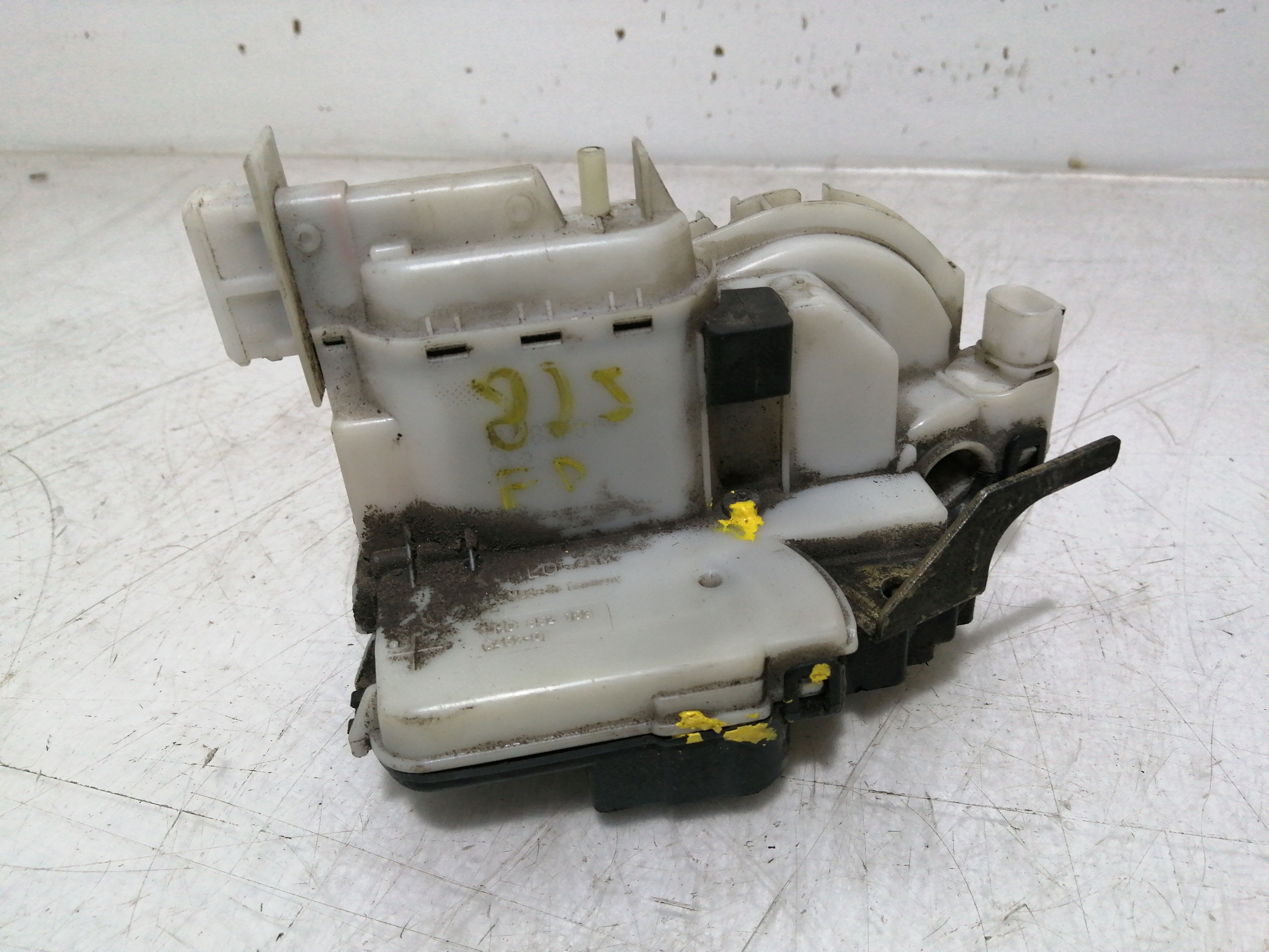 Fecho da Porta Frente Direito VOLKSWAGEN VENTO (1H2) | 91 - 98