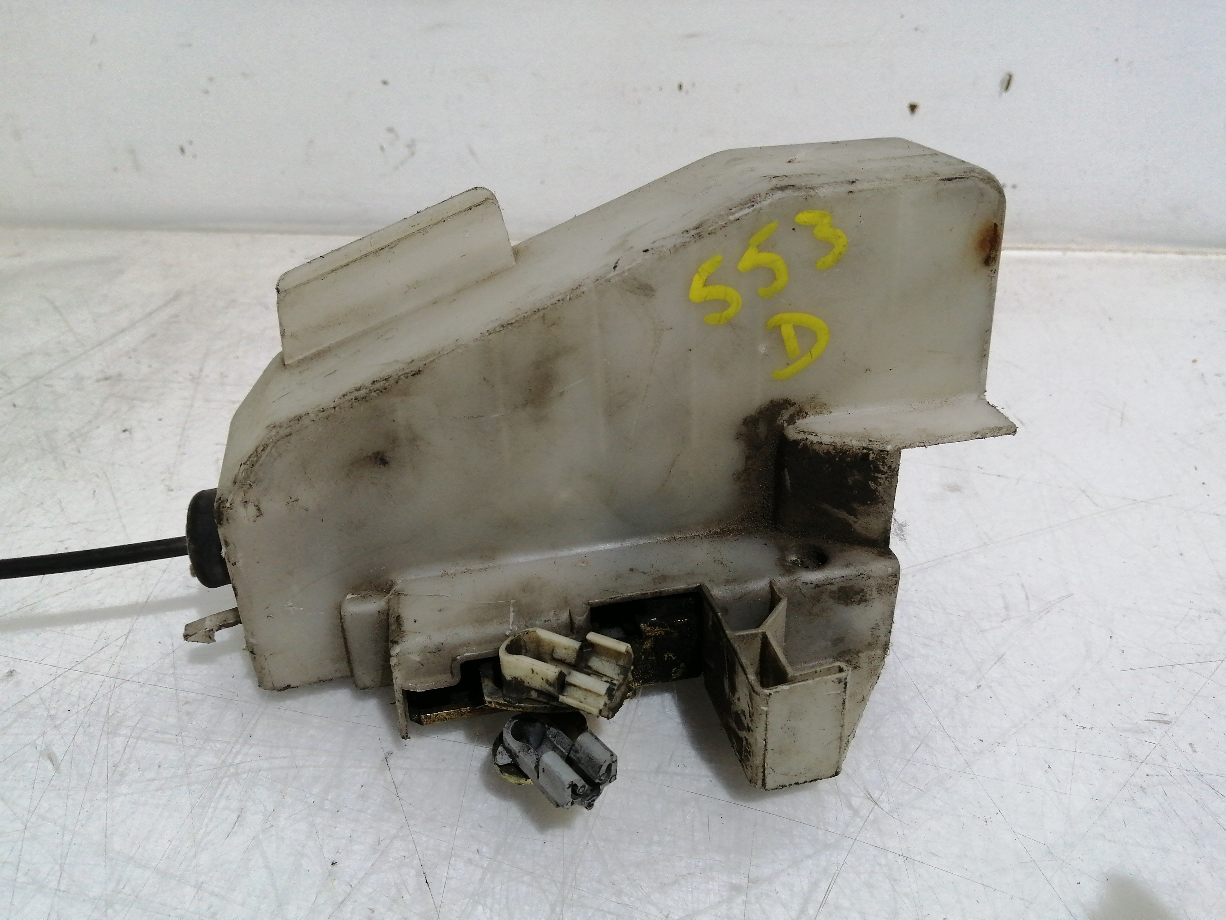 Fecho da Porta Frente Direito FORD FIESTA IV (JA_, JB_) | 95 - 02