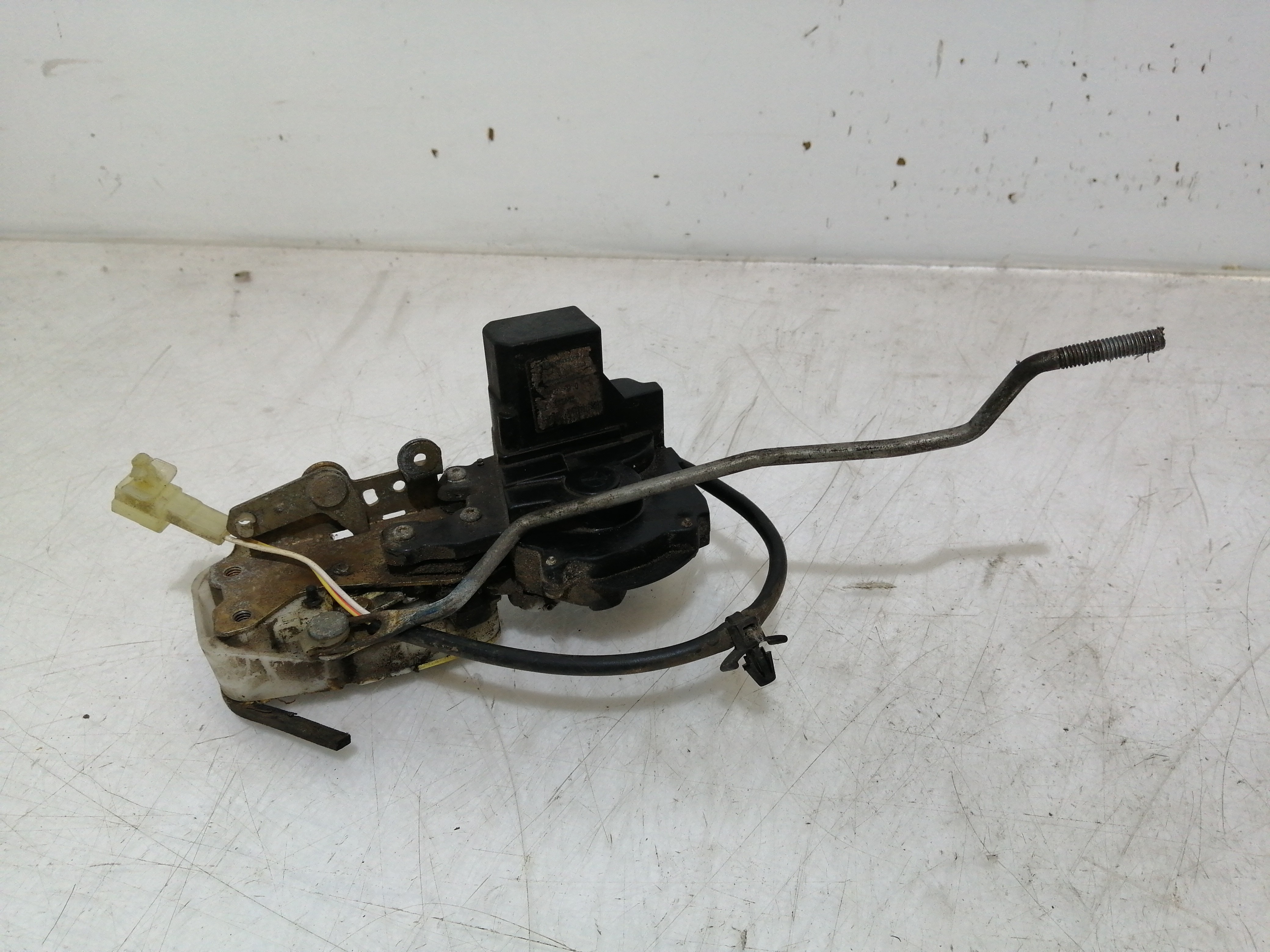 Fecho da Porta Frente Direito ROVER 400 Tourer (XW) | 93 - 98