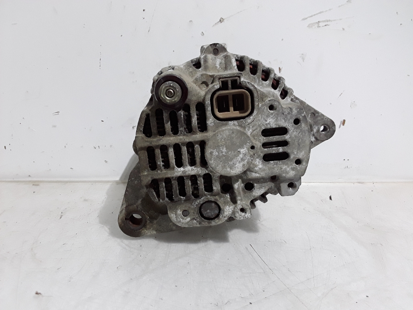 Alternador MITSUBISHI LANCER IV Hatchback (C6_A, C7_A) | 88 - 94 Imagem-1