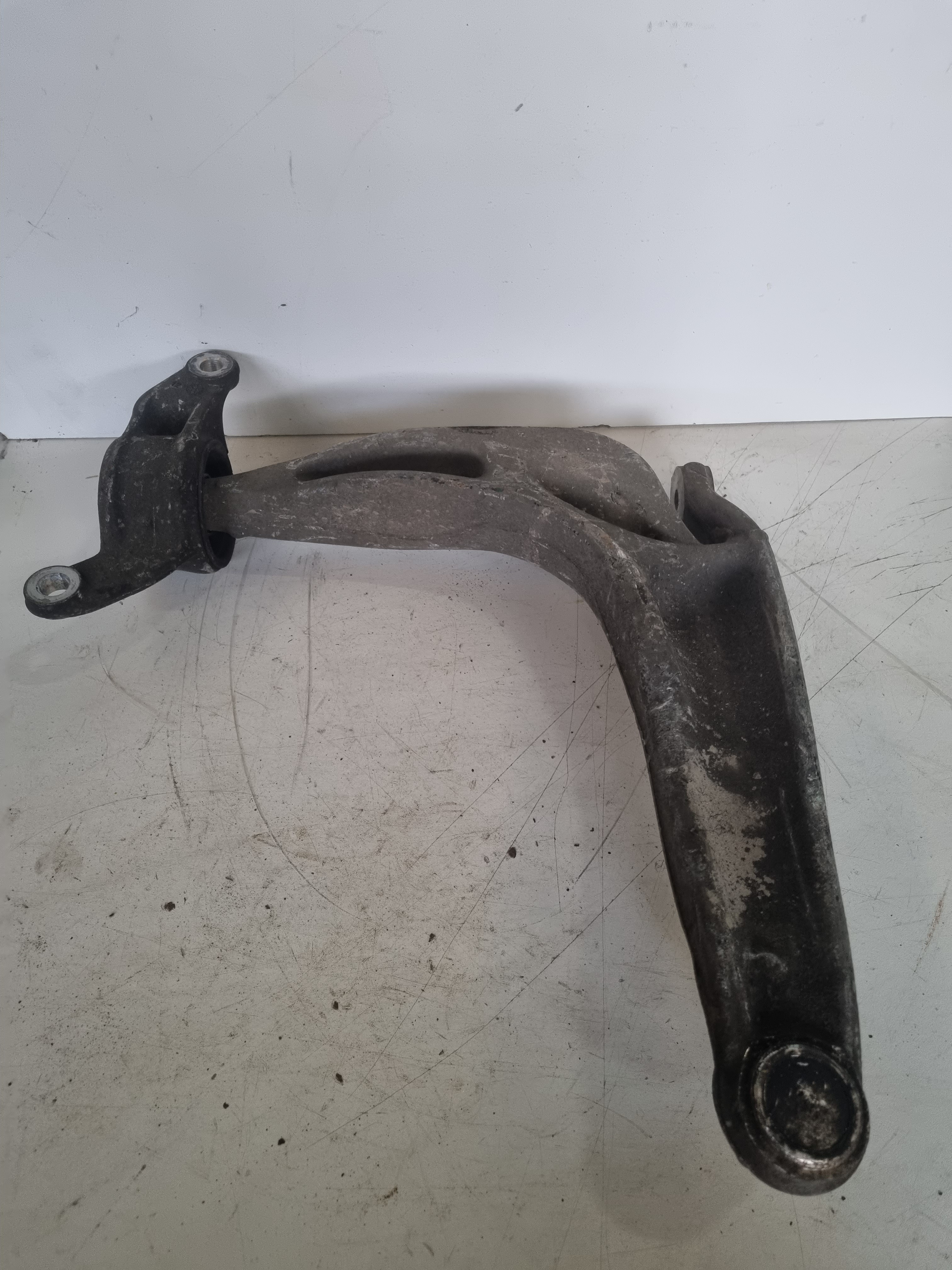 Braço de suspensão pequeno esquerdo HONDA CIVIC VIII Hatchback (FN, FK) | 05 -  Imagem-1