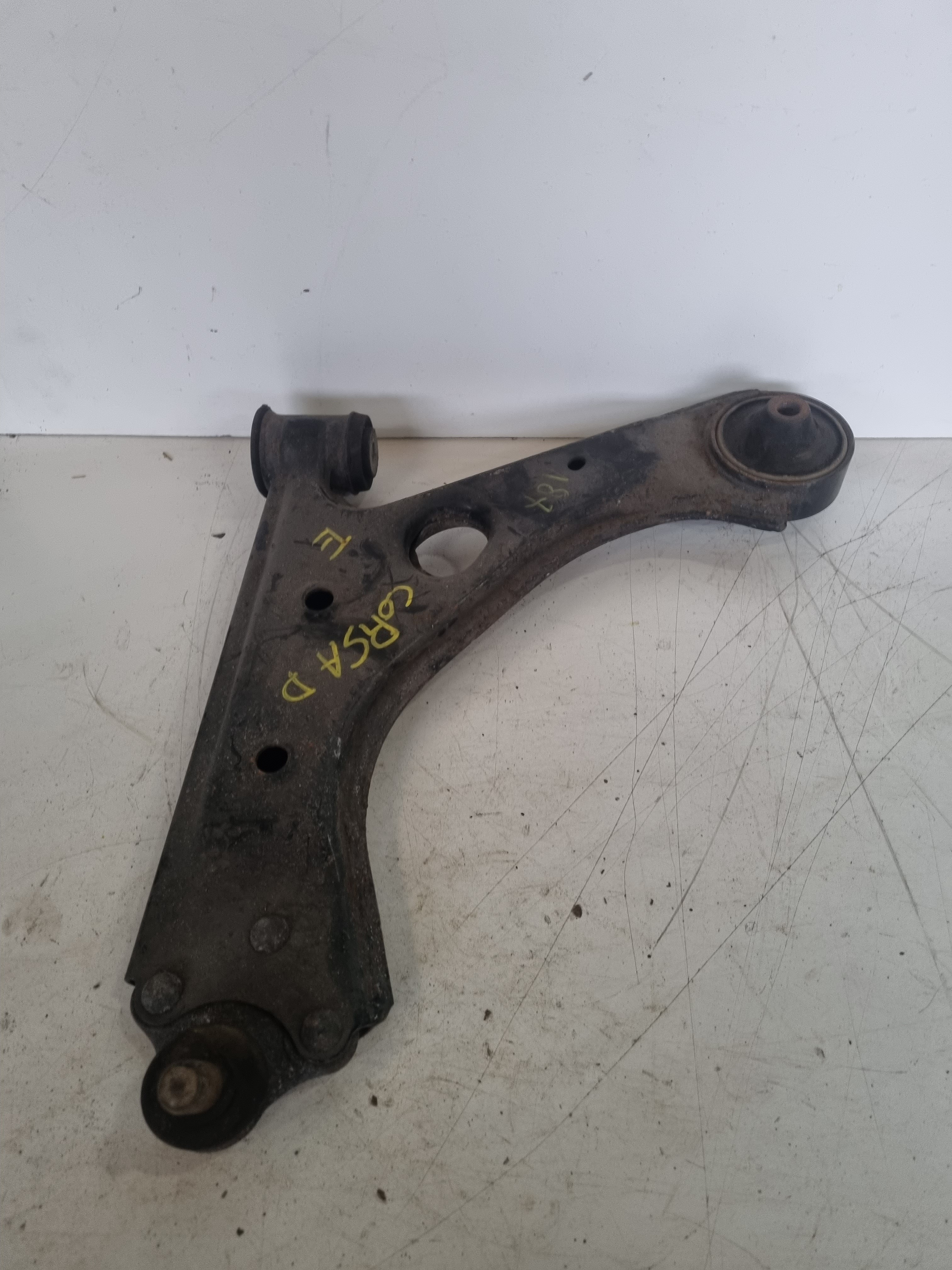 Braço de suspensão pequeno esquerdo OPEL CORSA D (S07) | 06 - 14