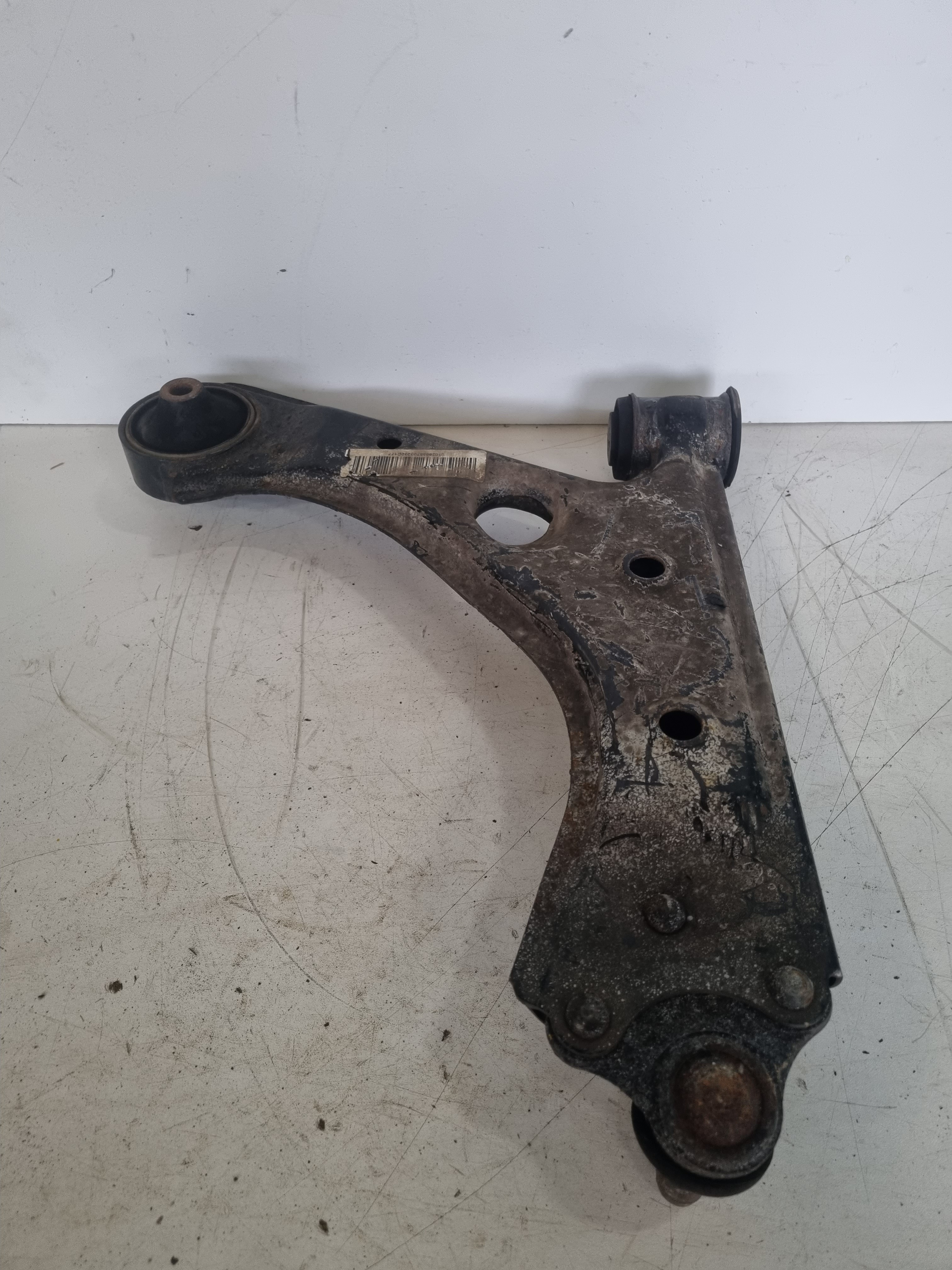 Braço de suspensão pequeno esquerdo OPEL CORSA D (S07) | 06 - 14 Imagem-1