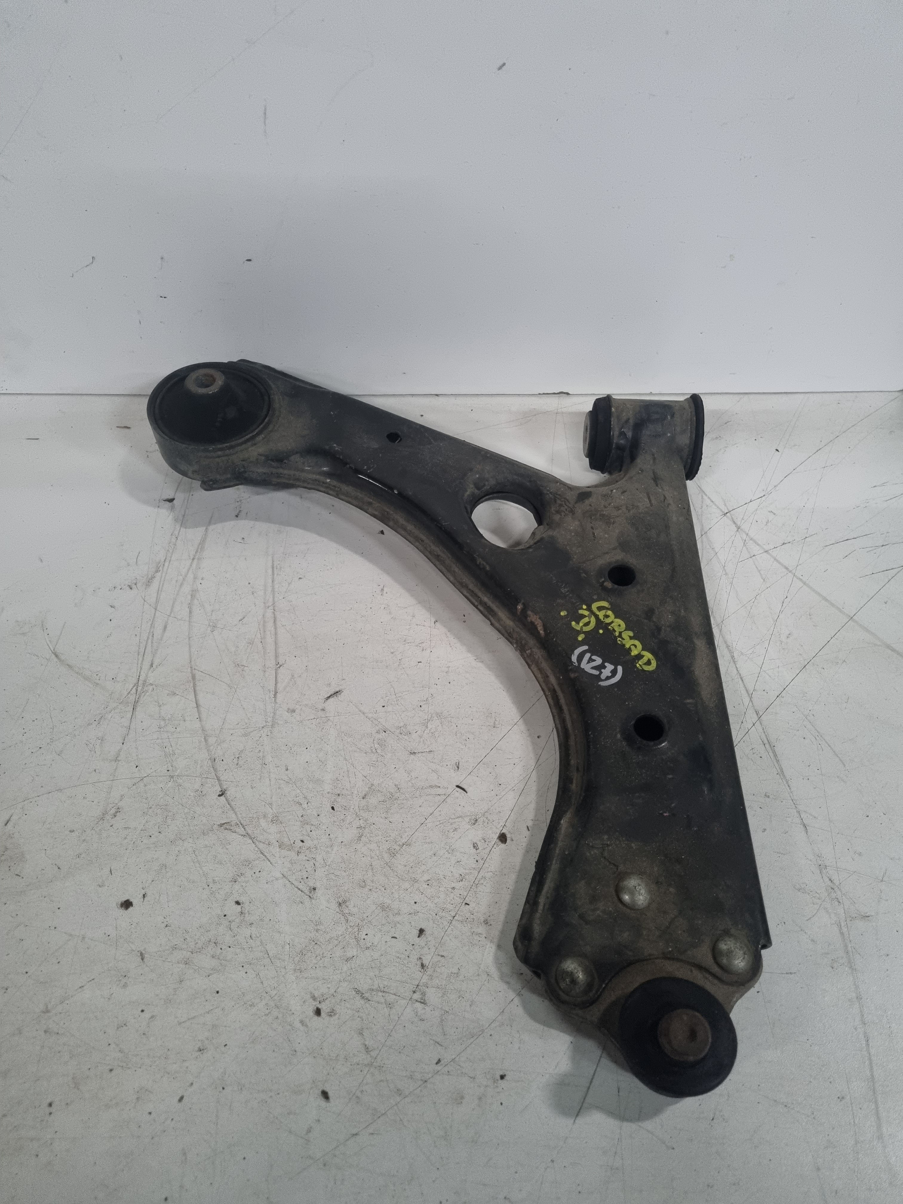 Braço de Suspensão da Roda Frente Direita OPEL CORSA D (S07) | 06 - 14