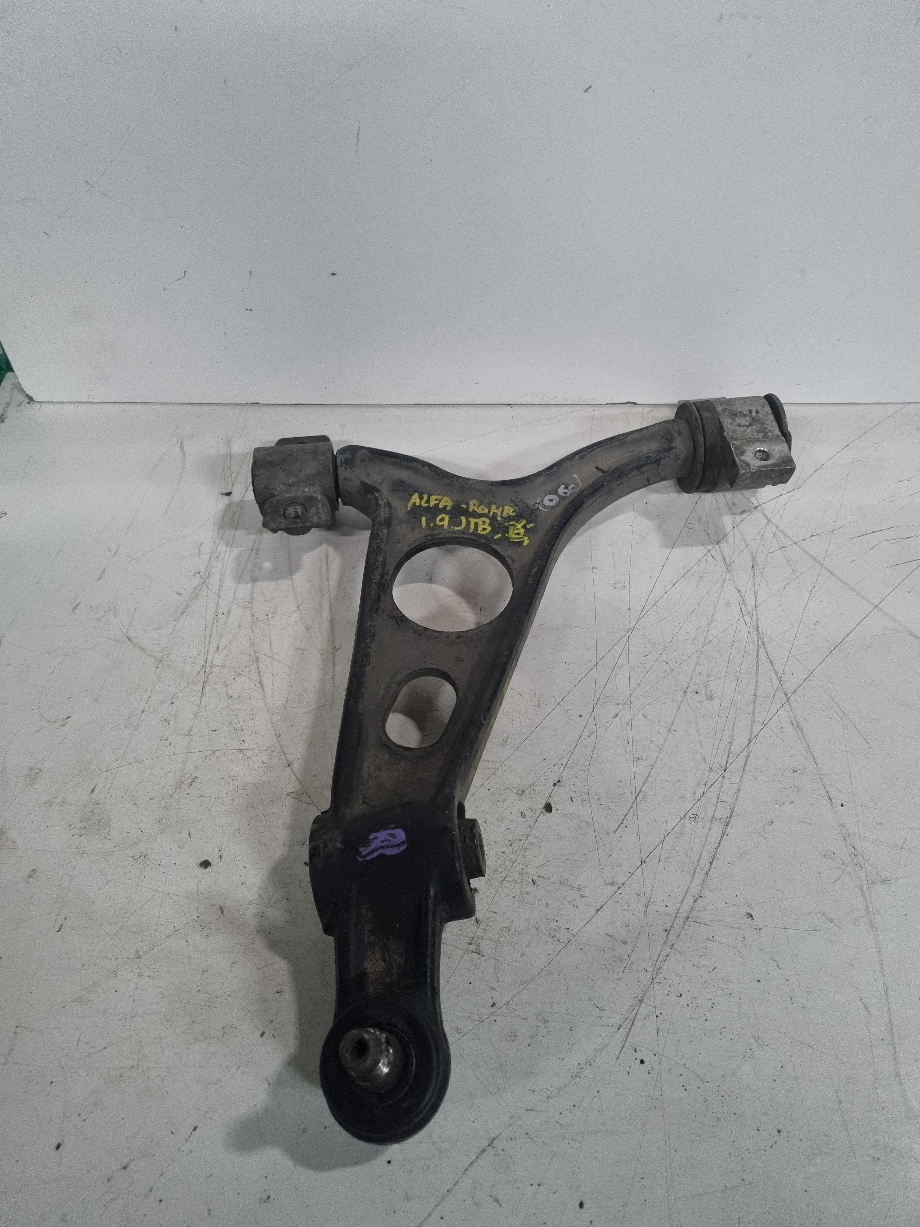 Braço de suspensão pequeno esquerdo ALFA ROMEO 147 (937_) | 00 - 10