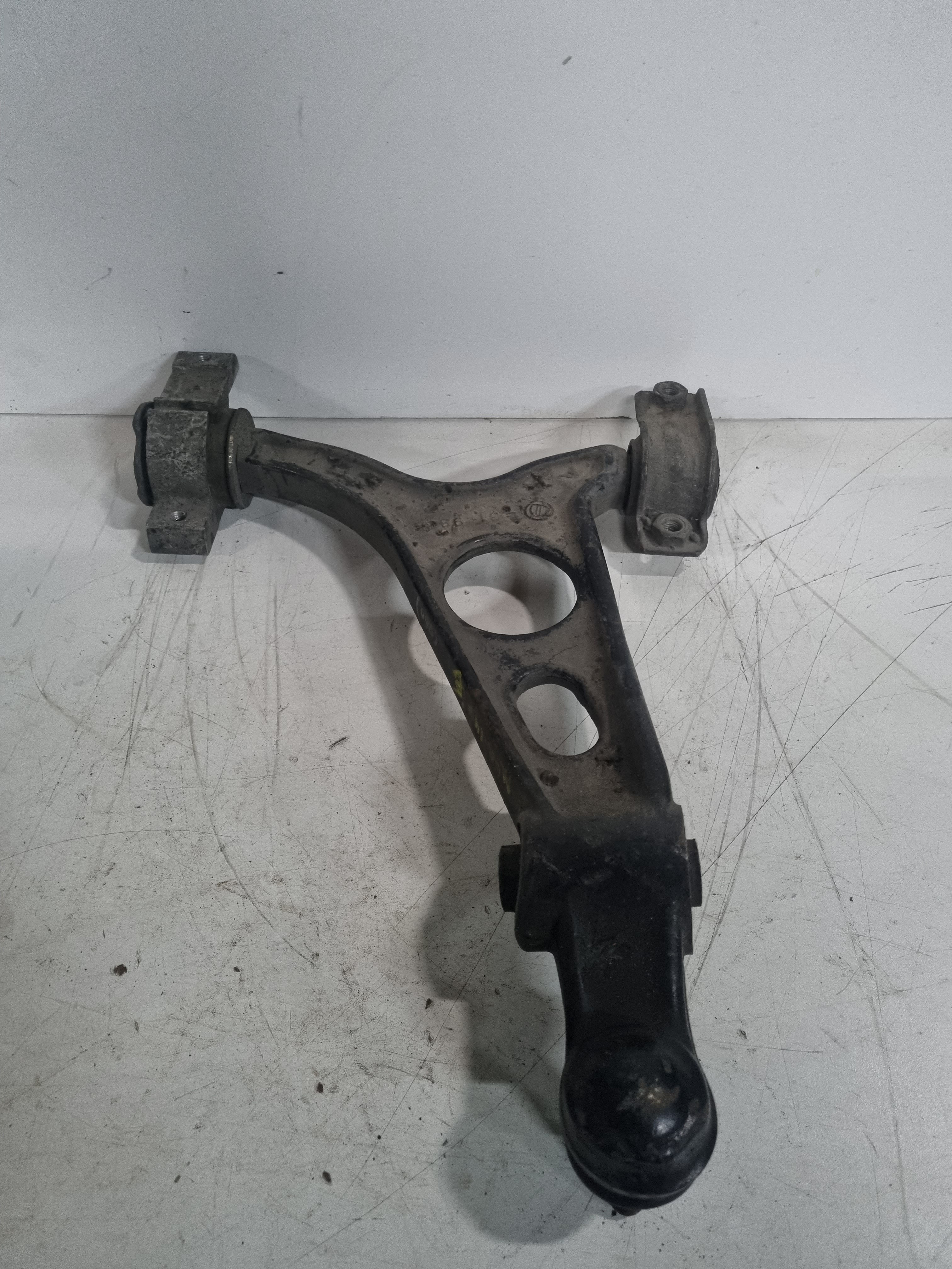 Braço de suspensão pequeno esquerdo ALFA ROMEO 147 (937_) | 00 - 10 Imagem-1