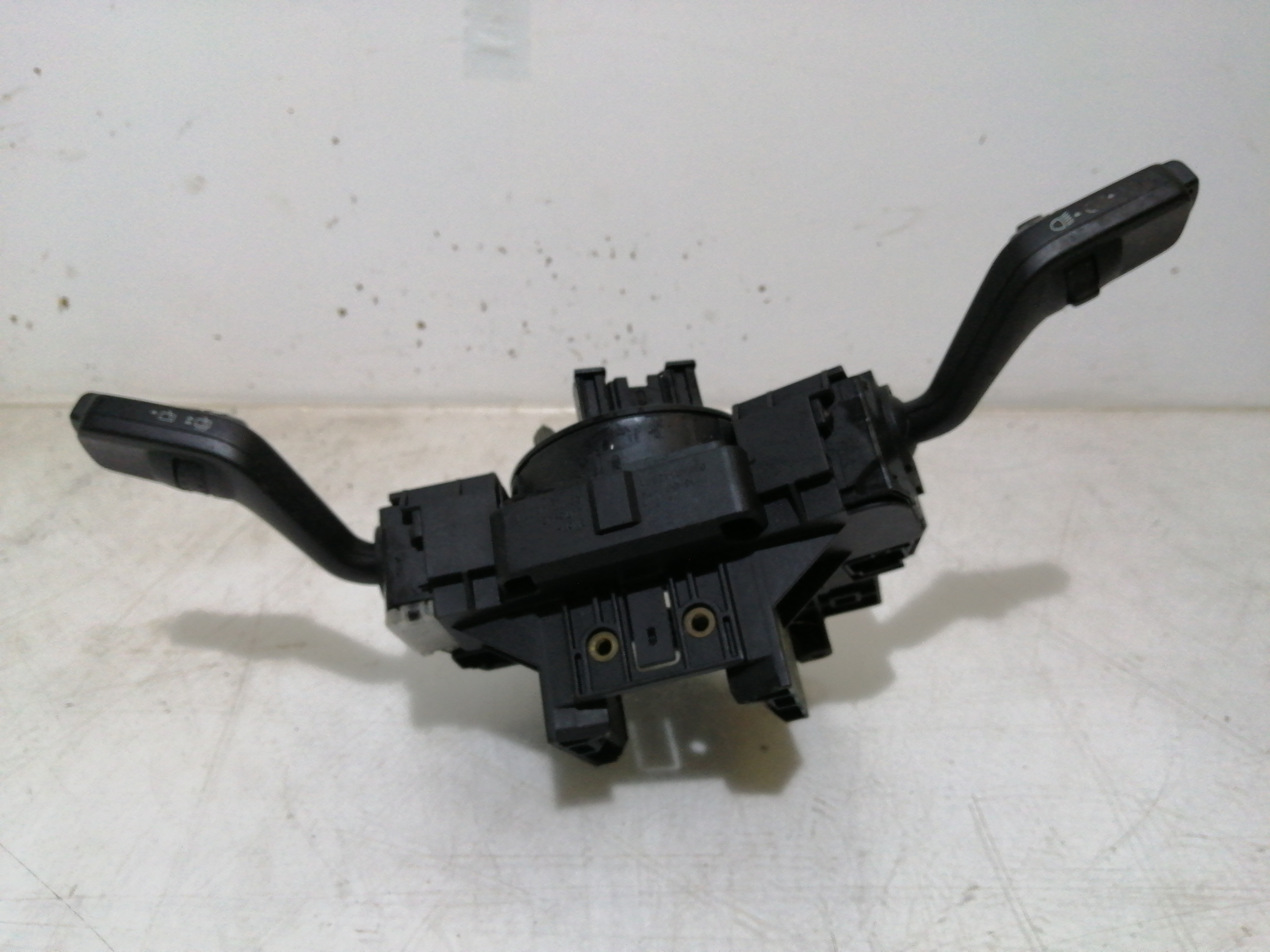 Manipulos luzes / limpas Conjunto  FORD FOCUS II (DA_, HCP, DP) | 04 - 13 Imagem-1