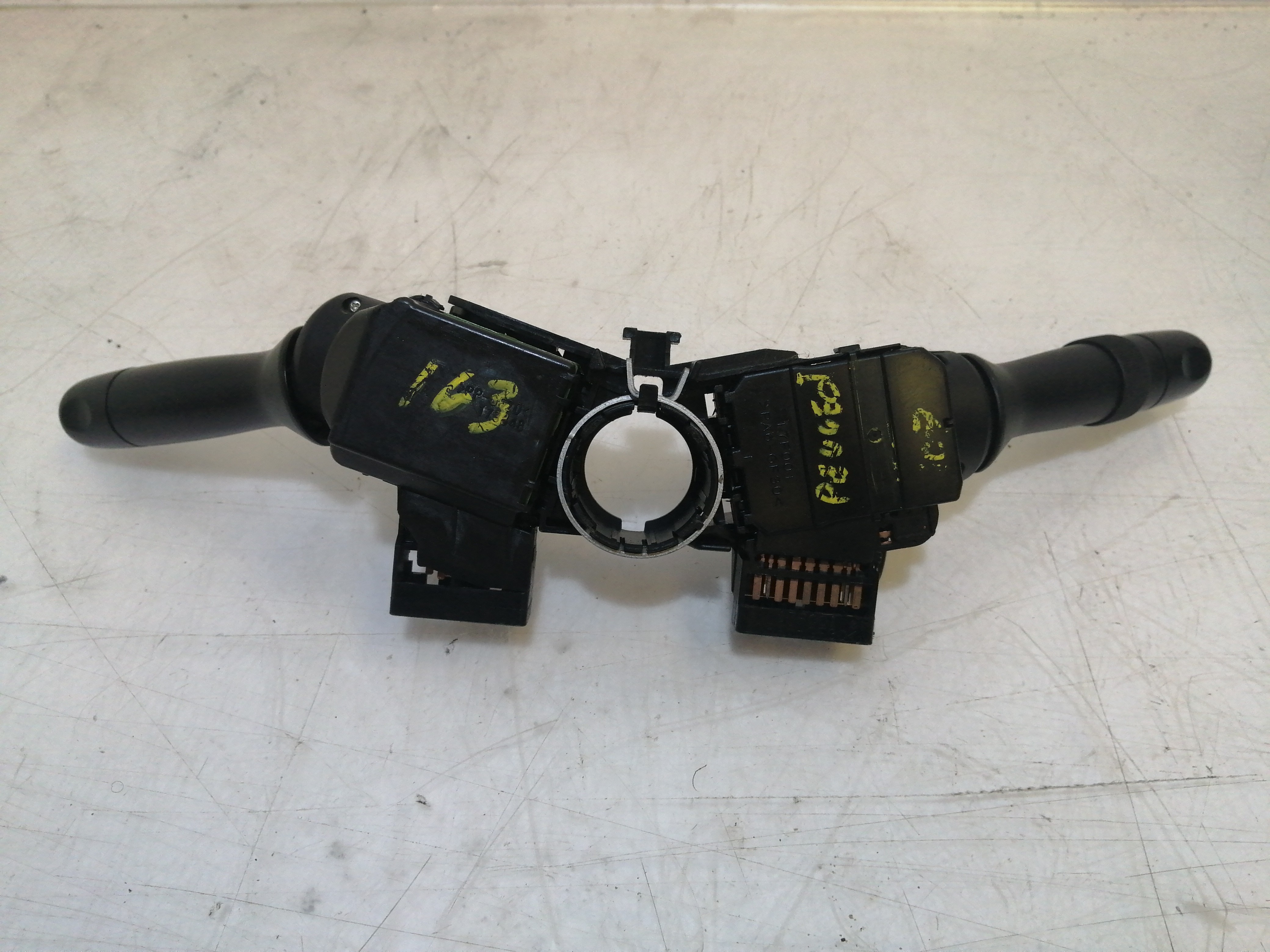 Manipulos luzes / limpas Conjunto  PEUGEOT 107 (PM_, PN_) | 05 - 14 Imagem-1
