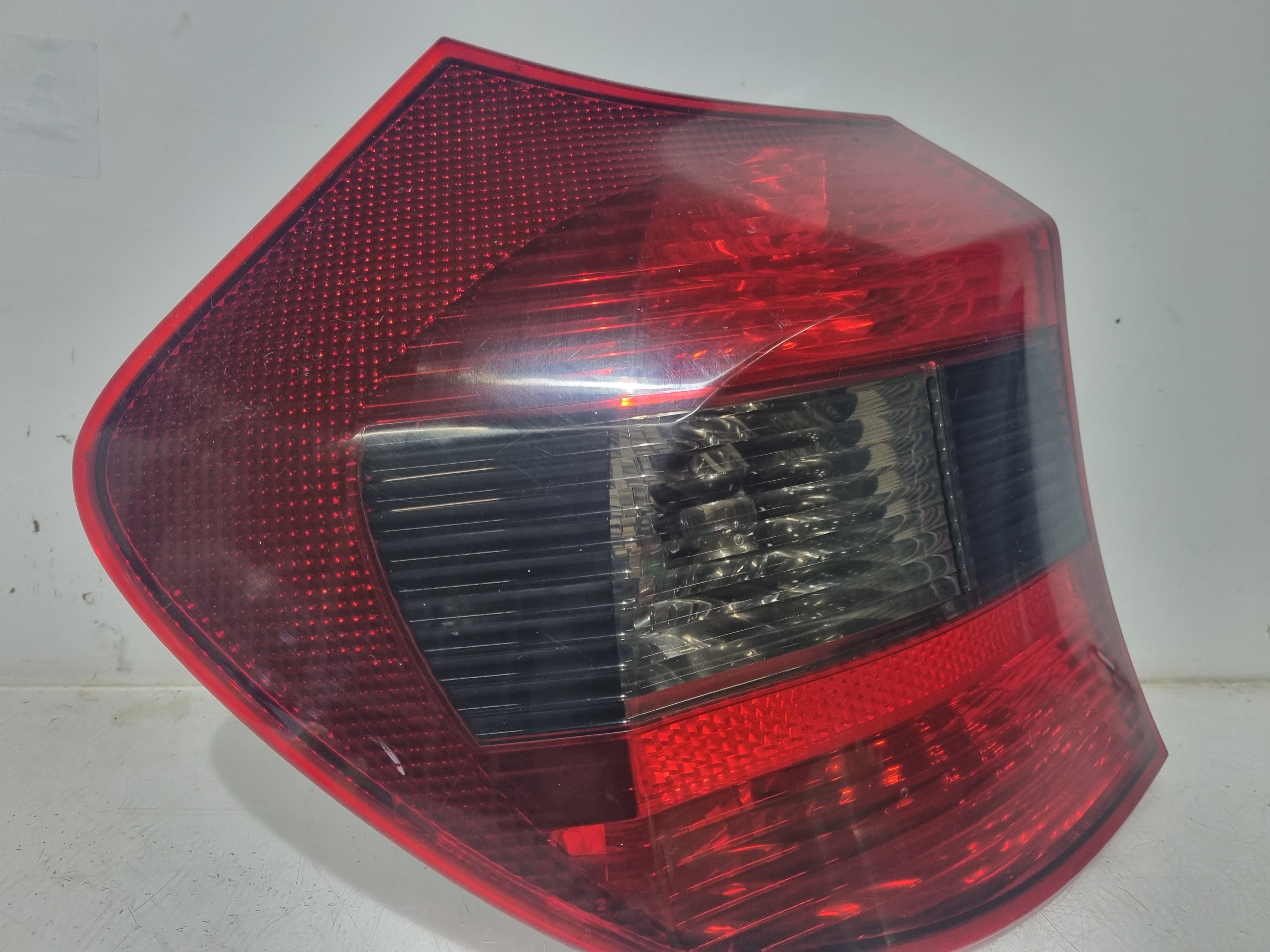 Farolim Stop Esquerdo BMW 1 (E87) | 03 - 13 Imagem-1