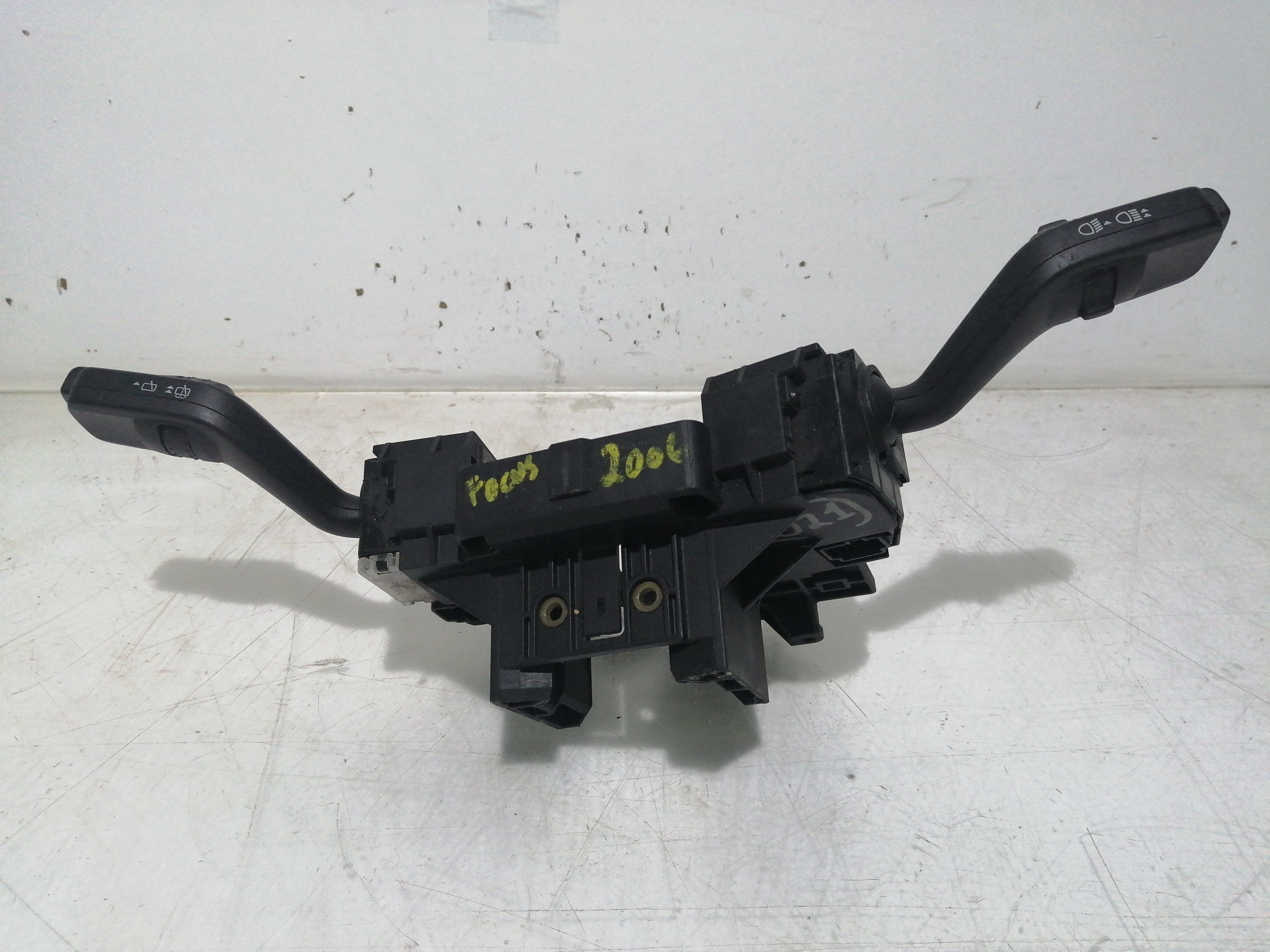 Manipulos luzes / limpas Conjunto  FORD FOCUS II (DA_, HCP, DP) | 04 - 13 Imagem-1